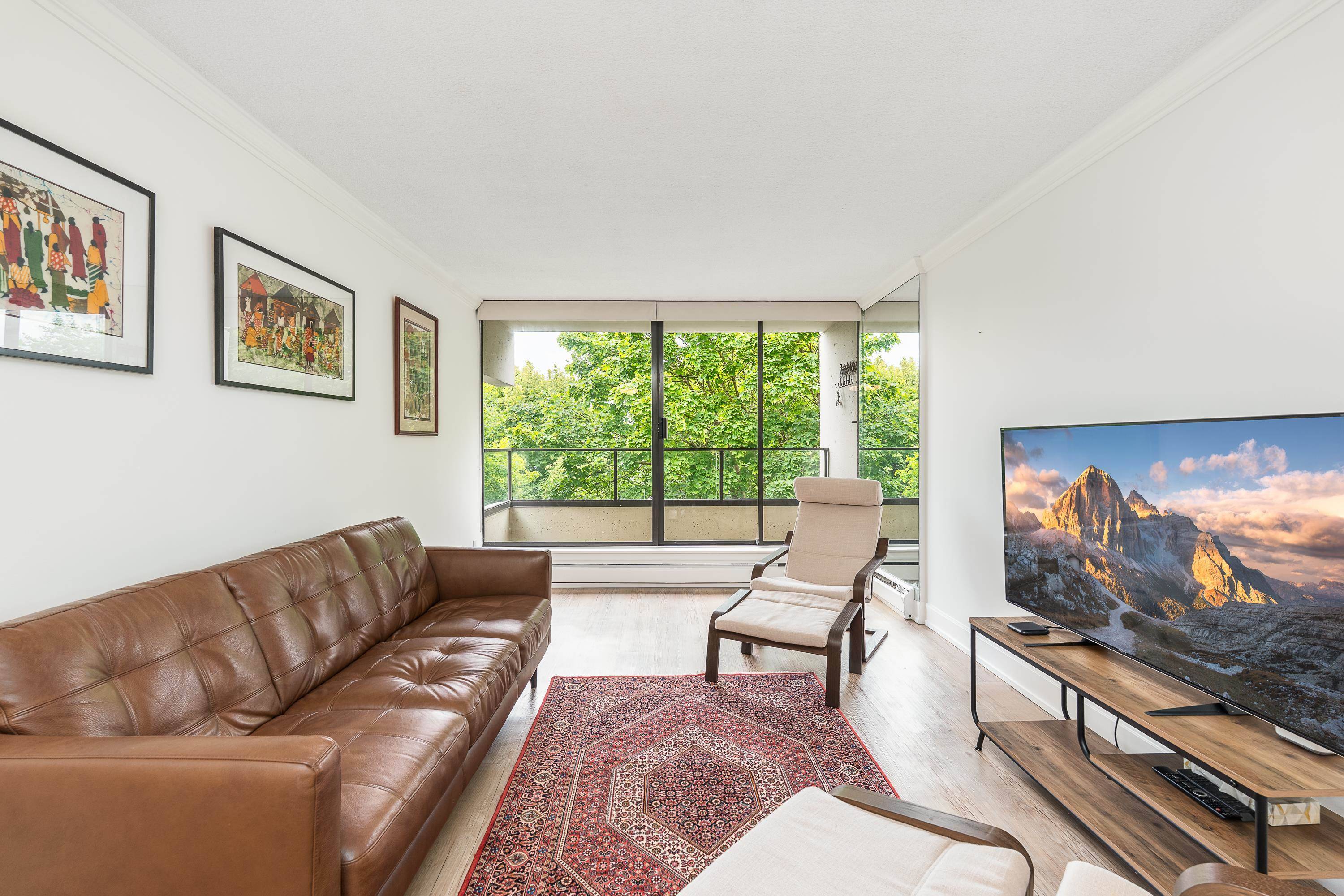 Vancouver, BC V6G 2Y3,1995 Beach AVE #201
