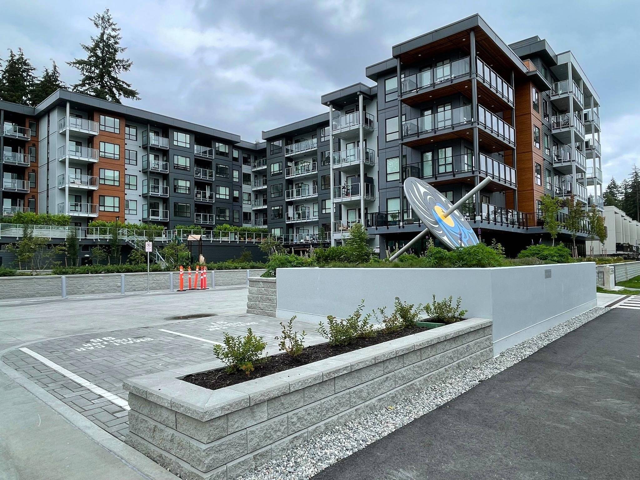 North Vancouver, BC V7G 0B4,3496 Malsum Drive DR ##420