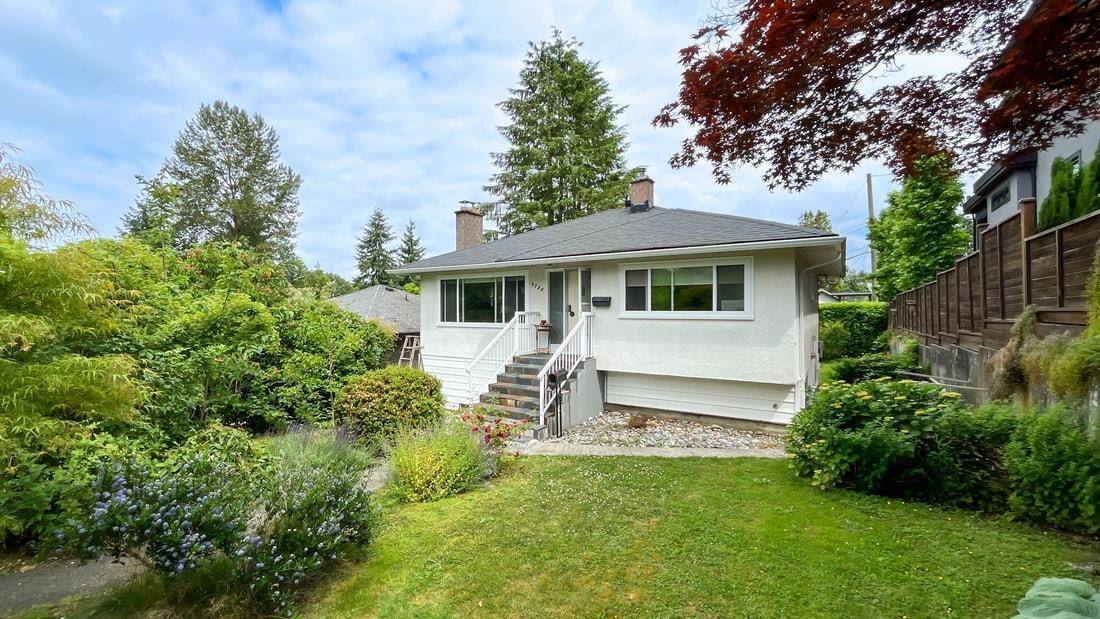 Burnaby, BC V5C 1H8,4725 Cambridge ST