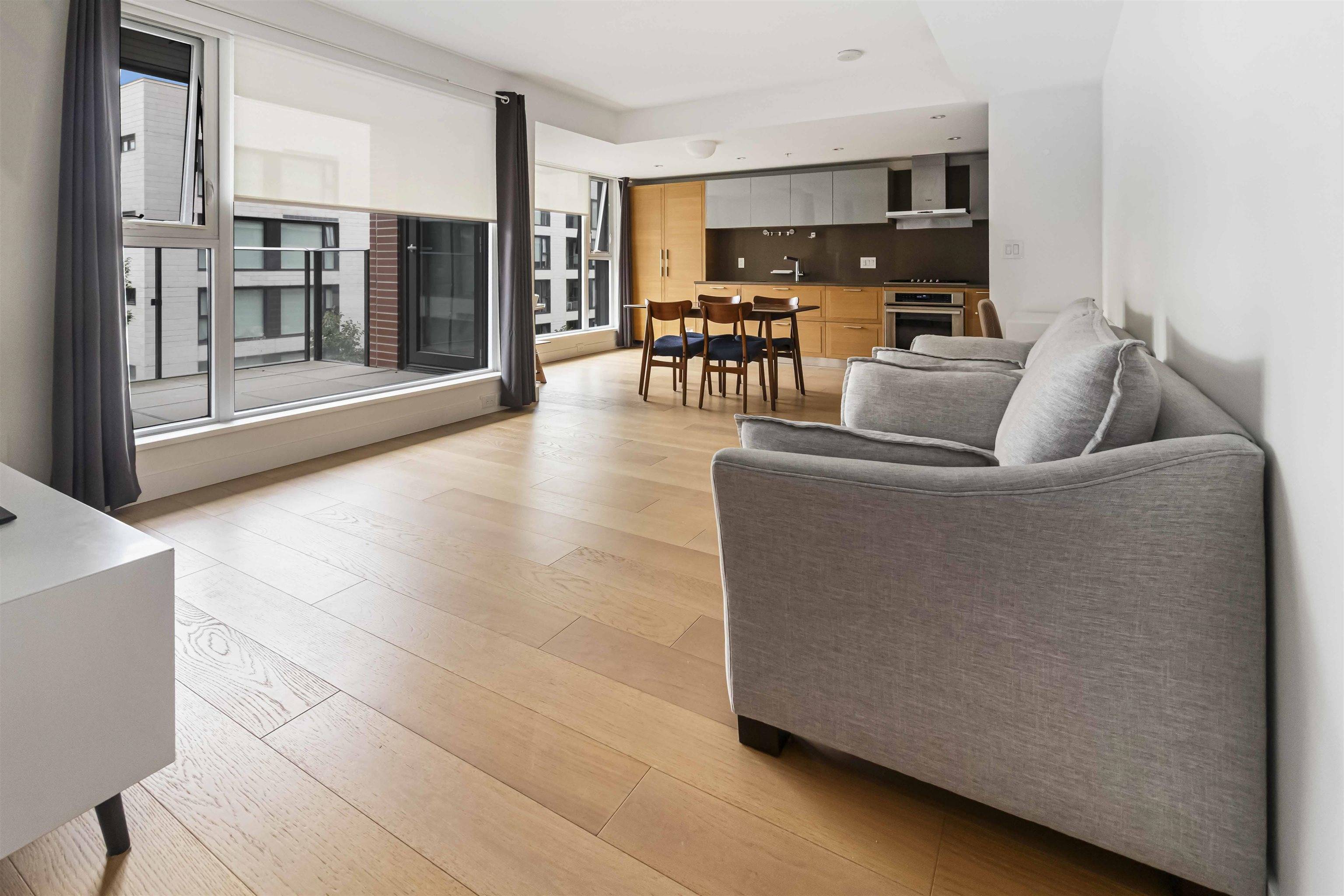 Vancouver, BC V6P 0H7,1571 W 57th AVE #602
