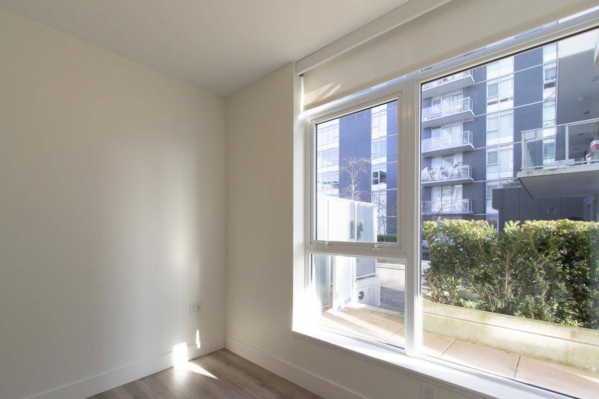 Vancouver, BC V5S 0H4,8570 Rivergrass DR #201