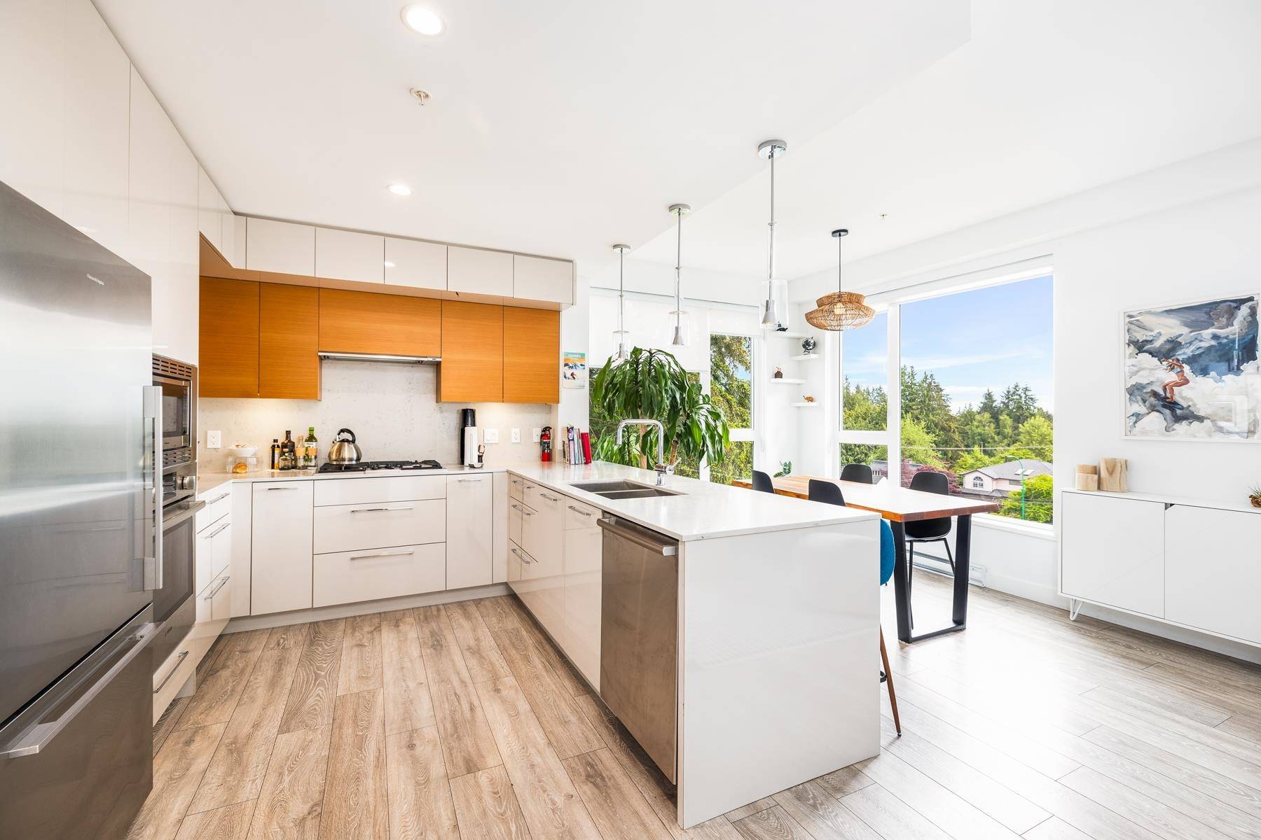 North Vancouver, BC V7J 1W1,1327 Draycott RD #307