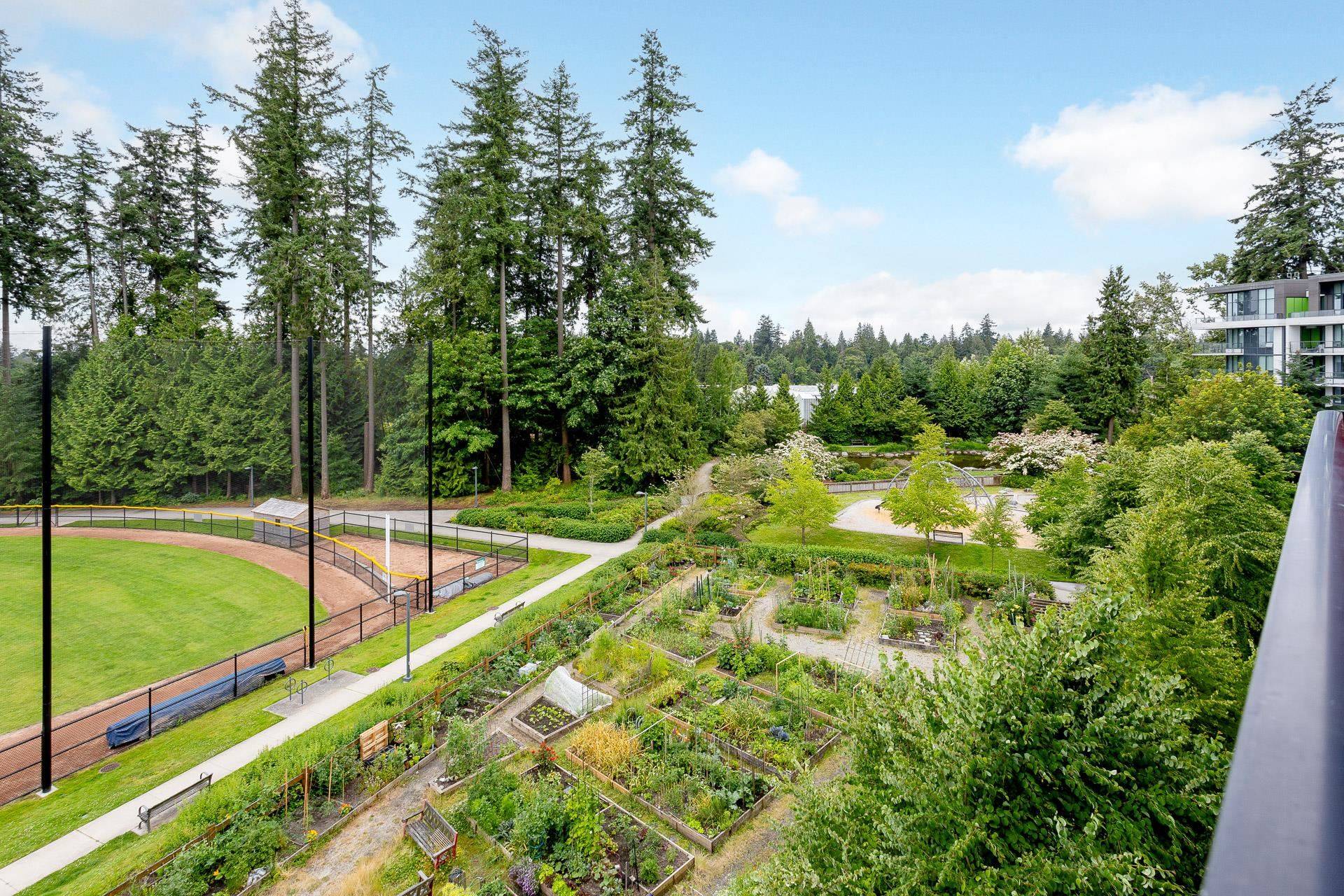 Vancouver, BC V6S 0K5,3581 Ross DR #412