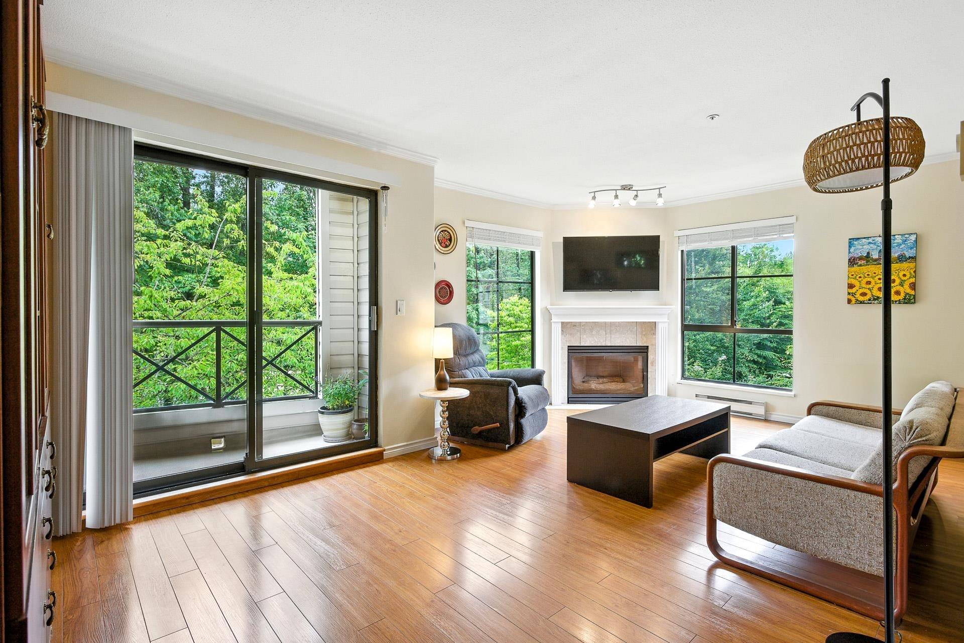 Port Coquitlam, BC V3C 2A3,2357 Whyte AVE #303