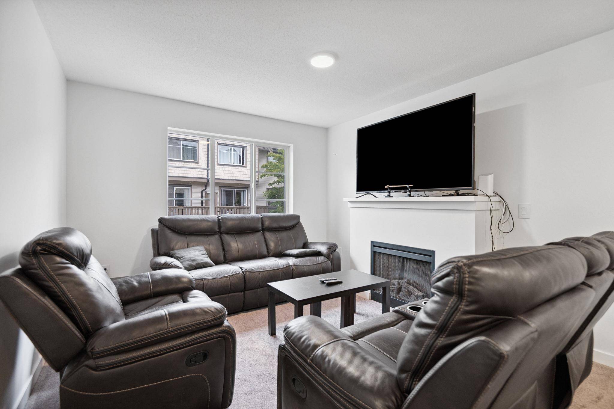 Surrey, BC V4N 0Y9,15871 85 AVE #26