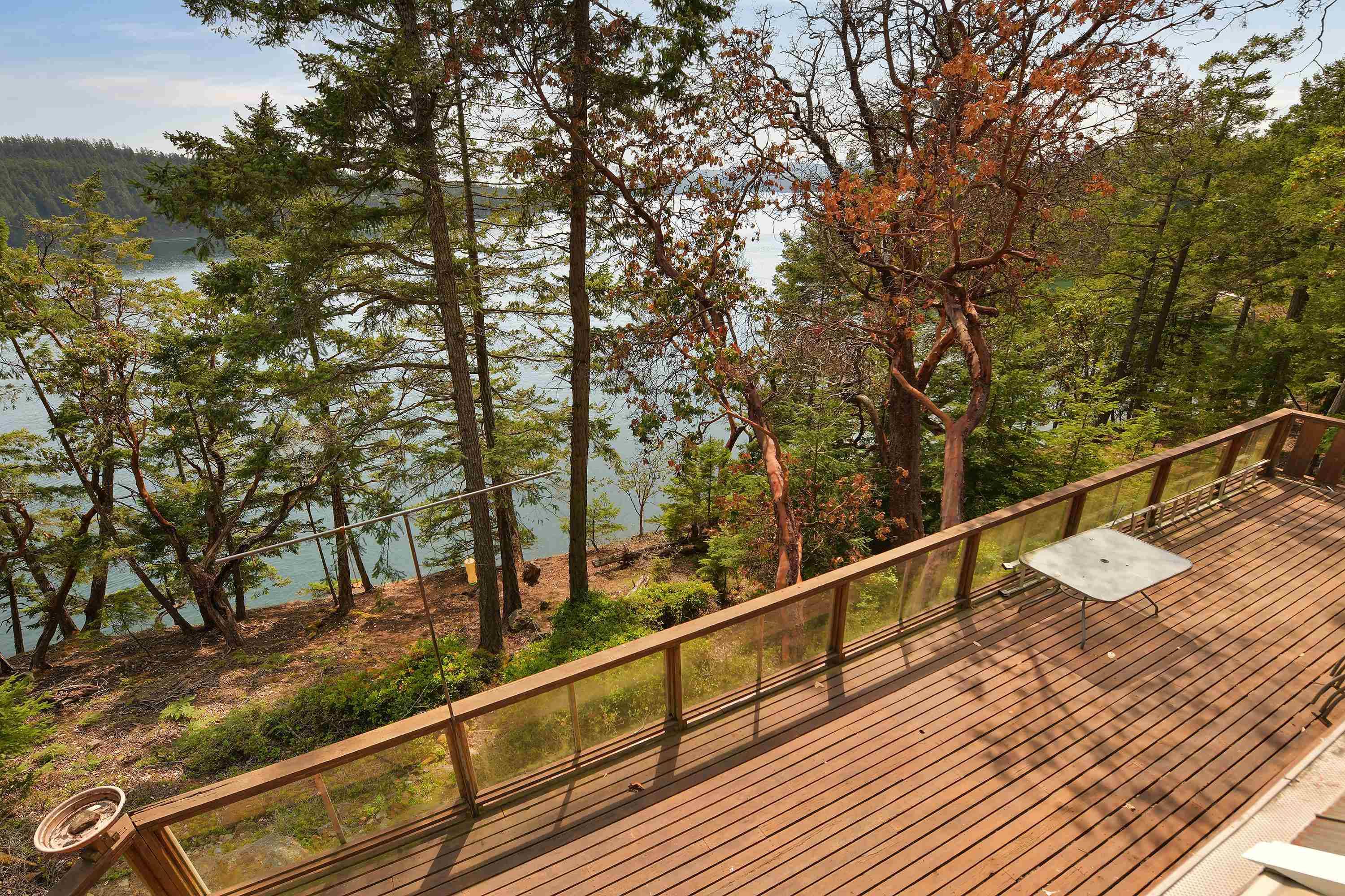 Mayne Island, BC V0N 2J2,330 East West RD