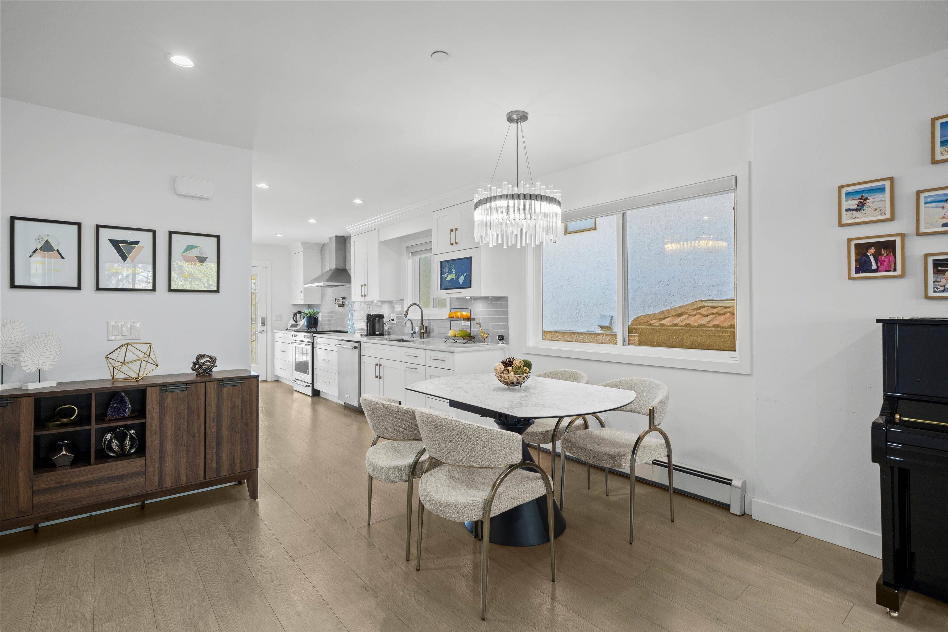 Vancouver, BC V6P 1X7,870 W 59th AVE