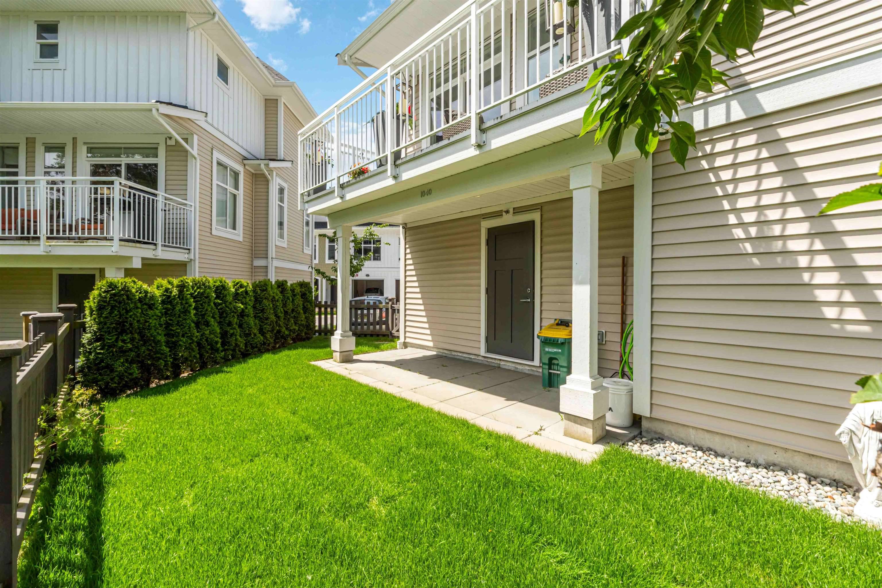 Maple Ridge, BC V2X 4K9,11280 Pazarena PL #1040
