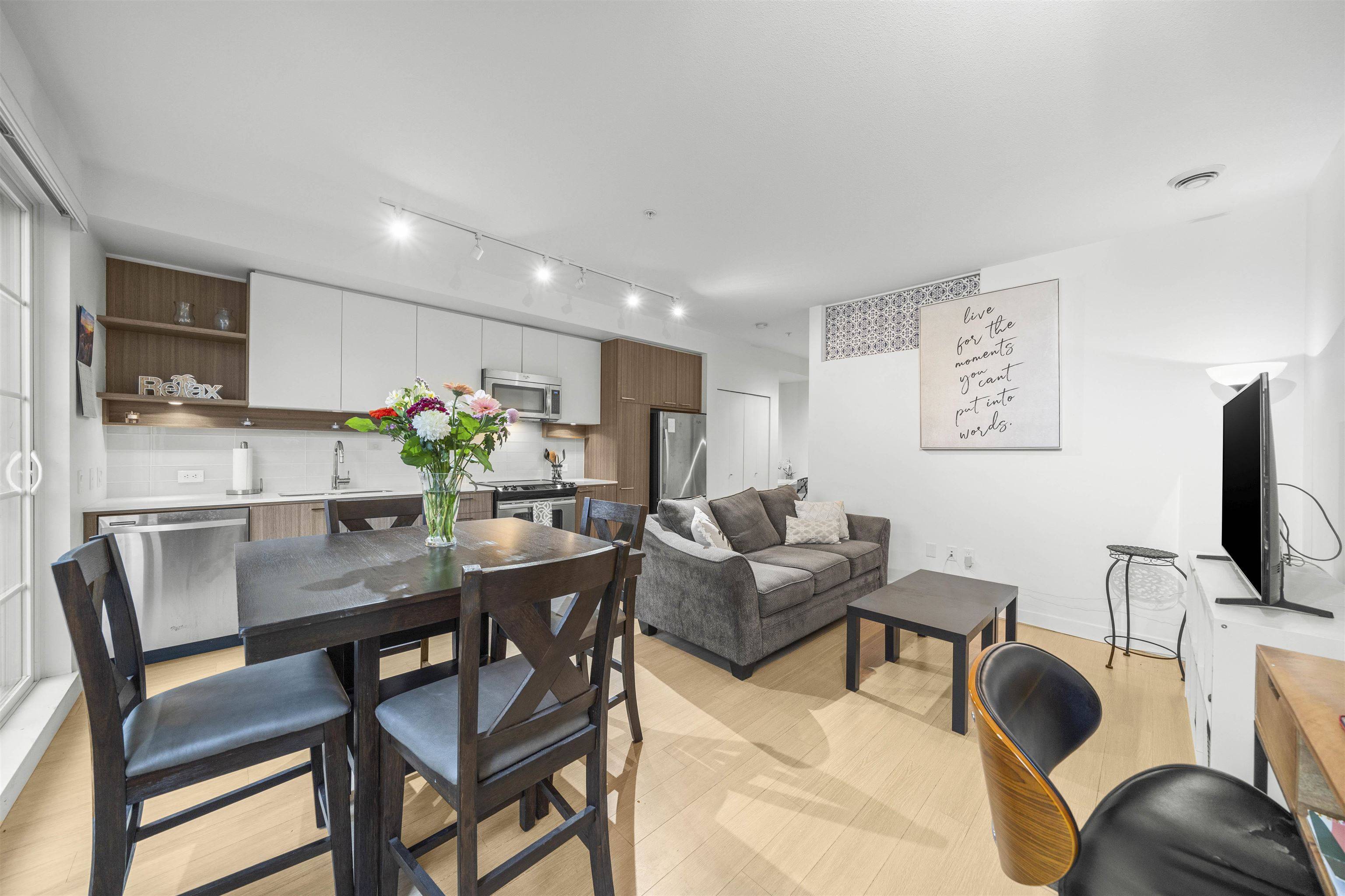 Coquitlam, BC V3J 0G1,618 Como Lake AVE