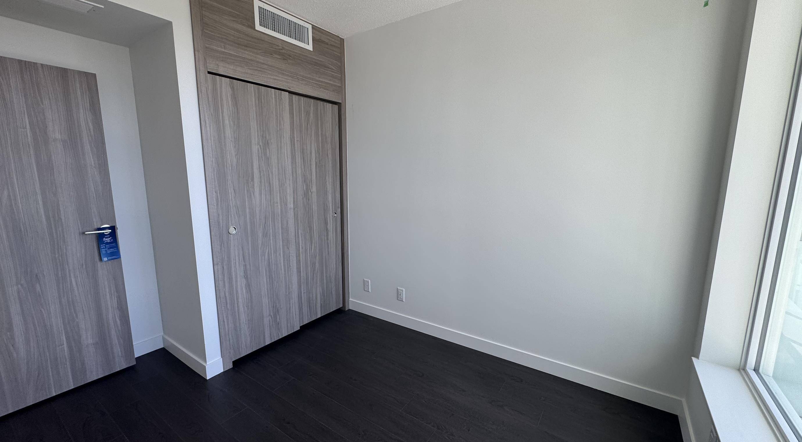 Surrey, BC V3T 0V3,13778 100 AVE #3304