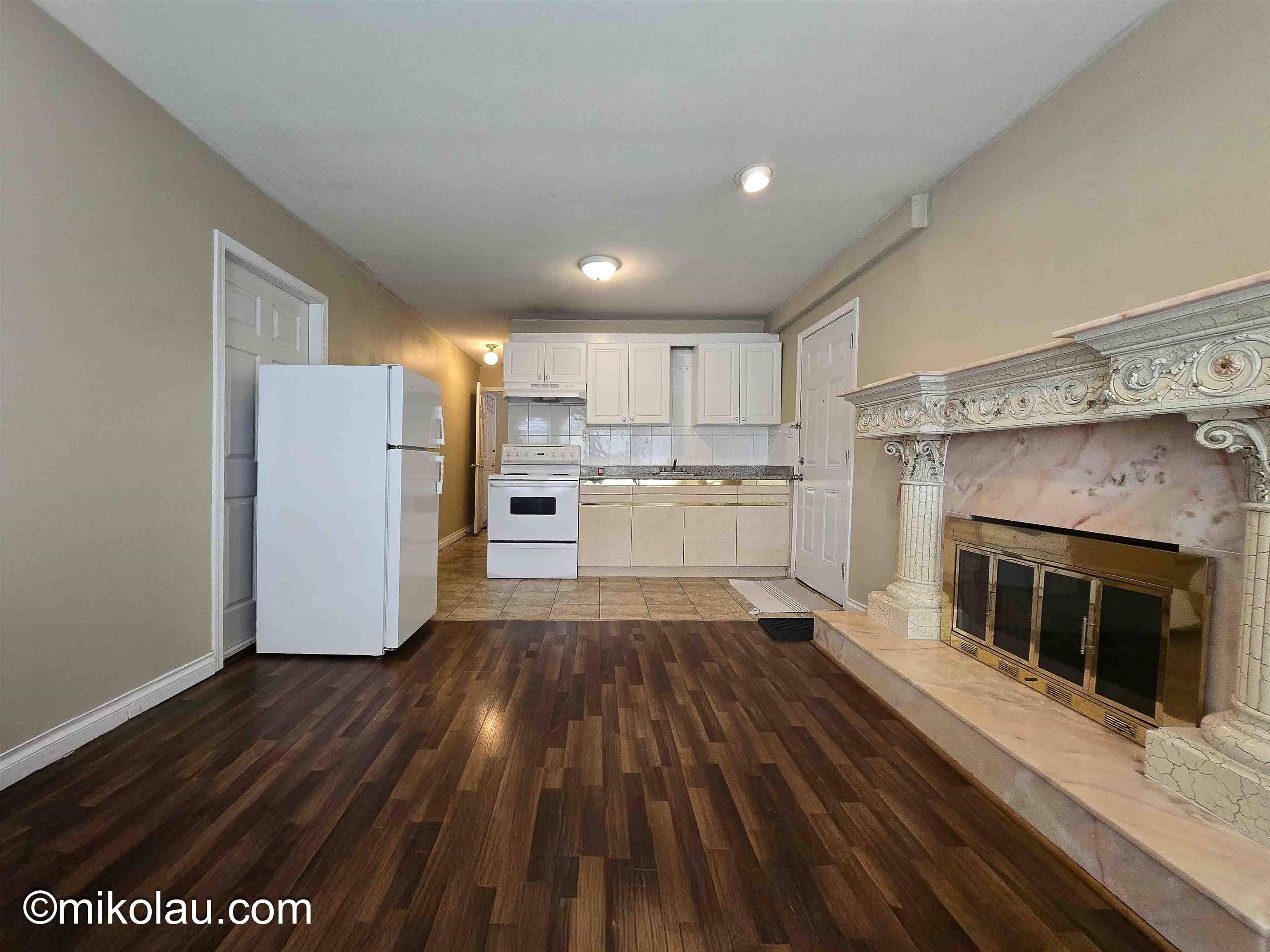 Burnaby, BC V5H 1A4,377x Burke Street