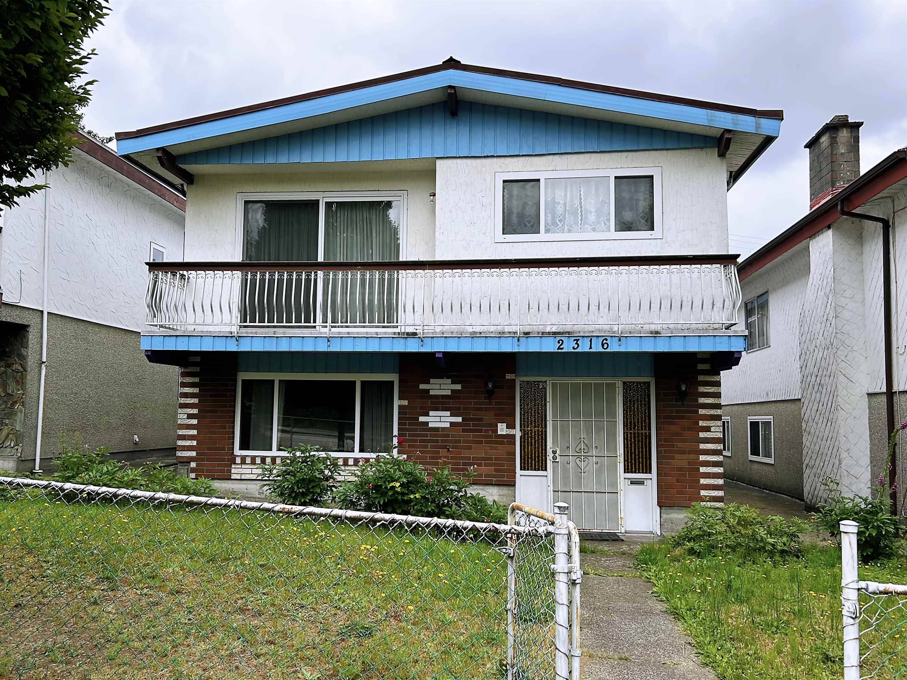 Vancouver, BC V5N 1C3,2316 E 1st AVE
