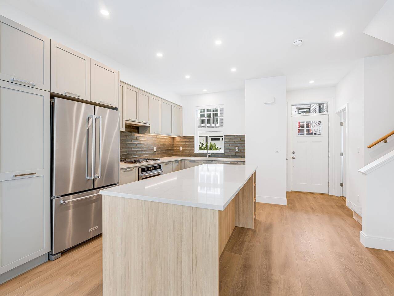 Coquitlam, BC V3E 0T9,1310 Mitchell ST #201