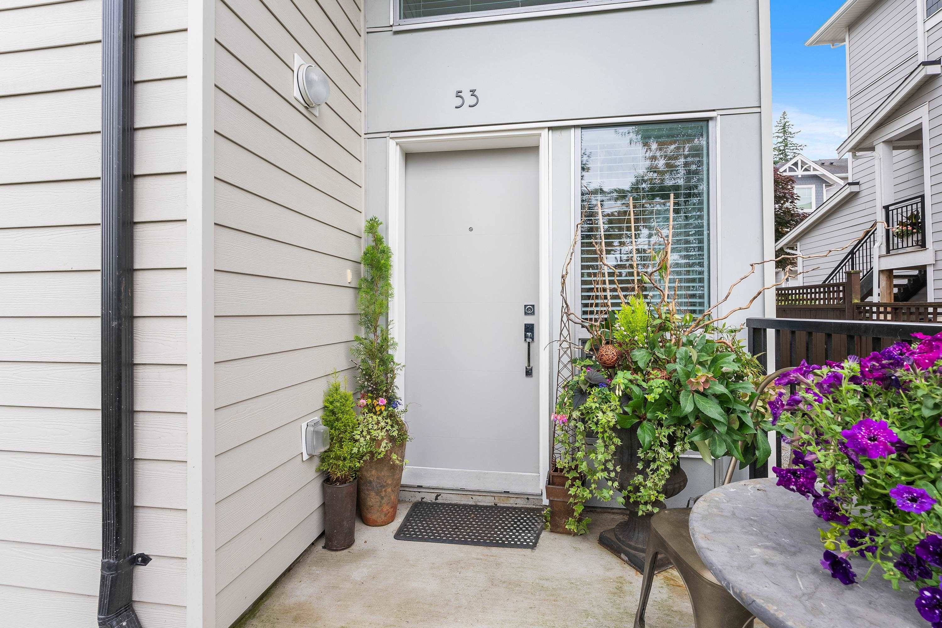 Surrey, BC V3Z 0W7,15775 Mountain View DR #53