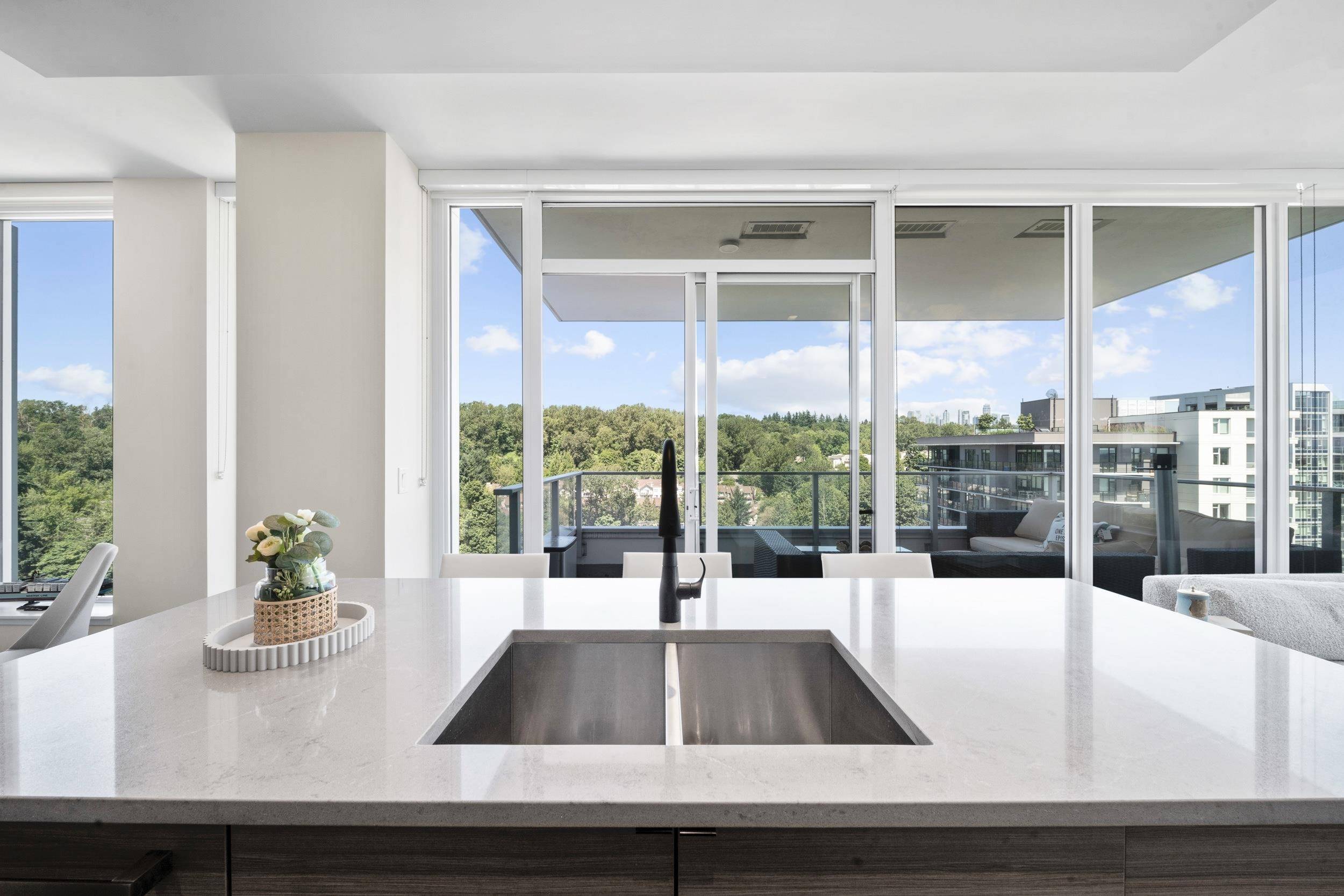 Vancouver, BC V5S 0E3,3438 Sawmill CRES #1807
