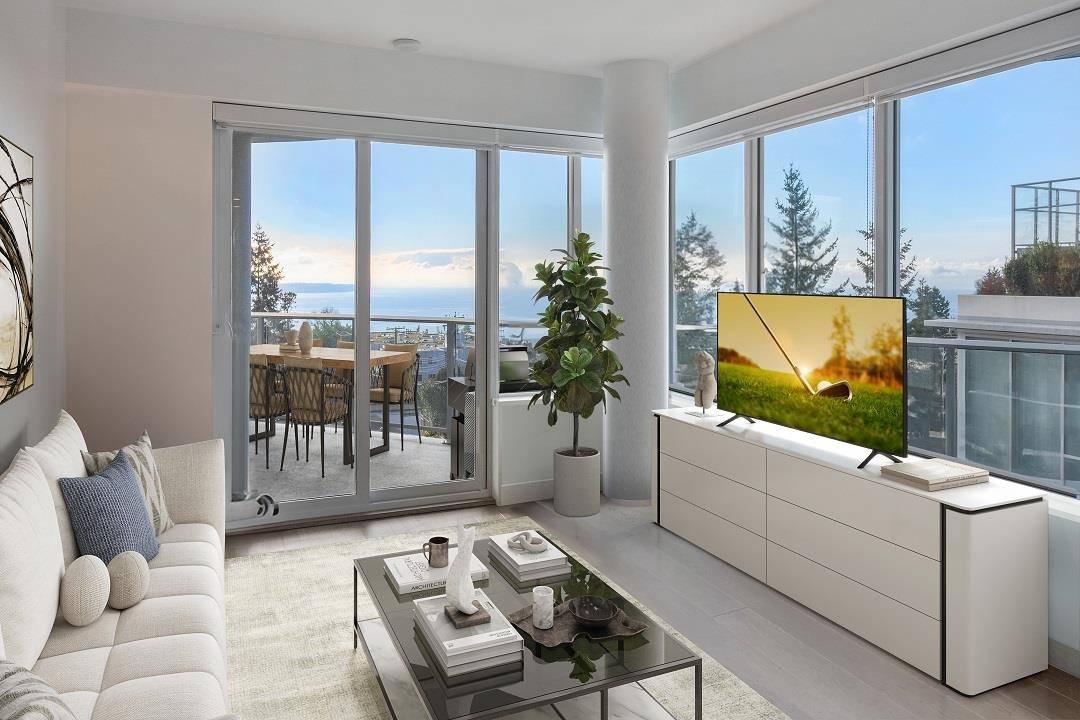 White Rock, BC V4B 3Z4,1441 Johnston RD #408