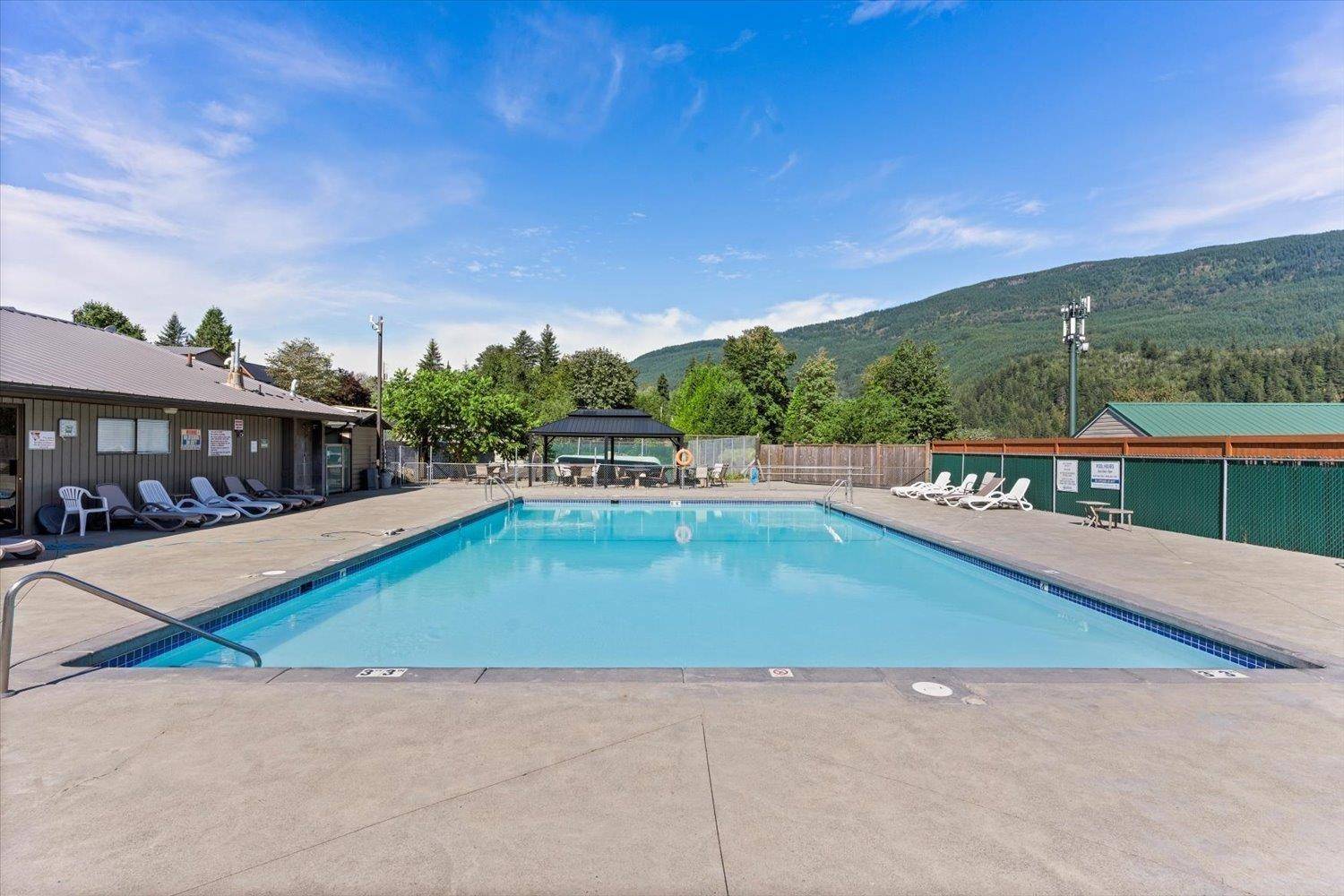 Cultus Lake, BC V2R 4X8,1436 Frost RD #58