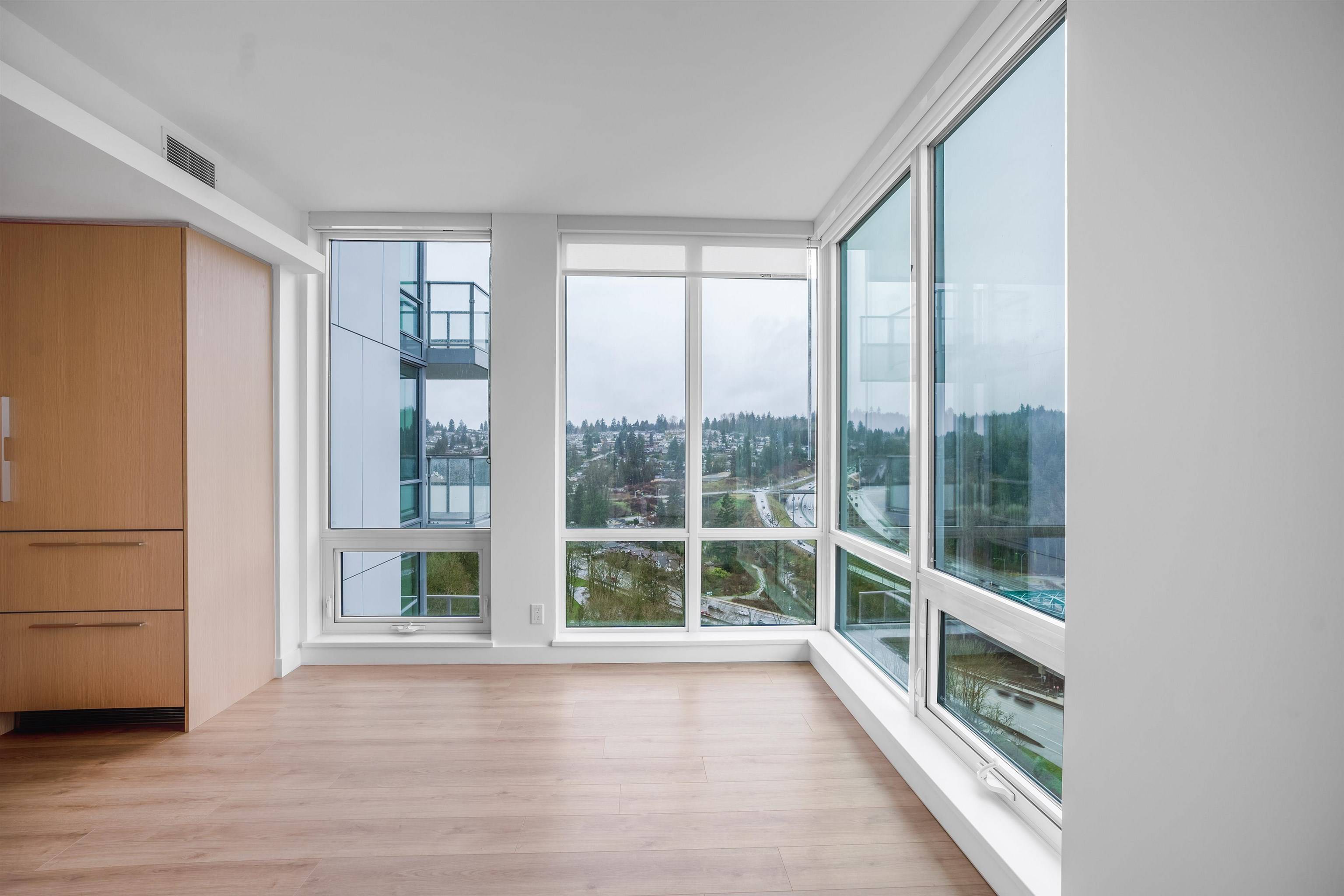 North Vancouver, BC V7J 0B6,1500 Fern ST #2202