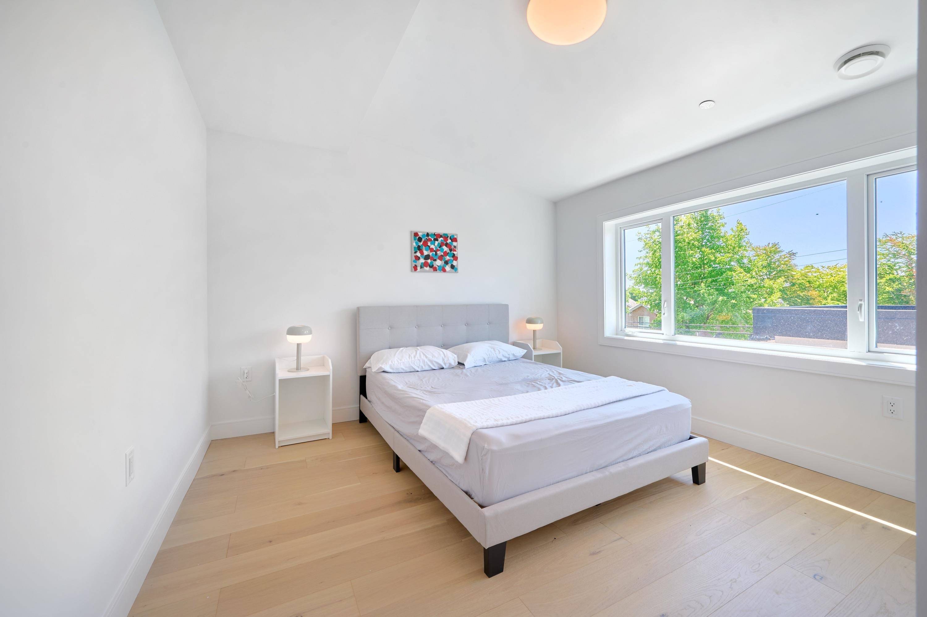 Vancouver, BC V5X 1E5,810 E 51st AVE