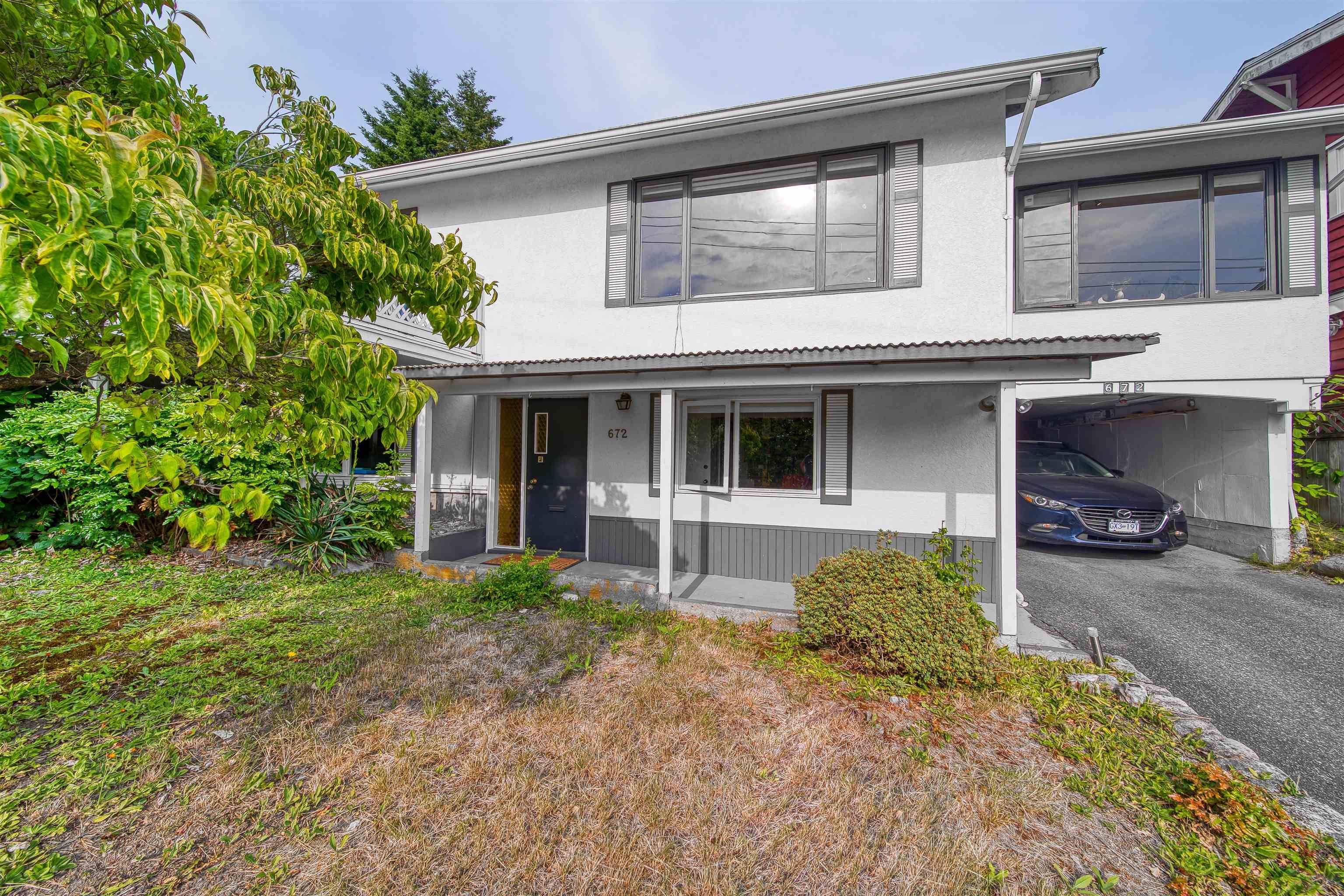 West Vancouver, BC V7T 2L8,672 11th ST