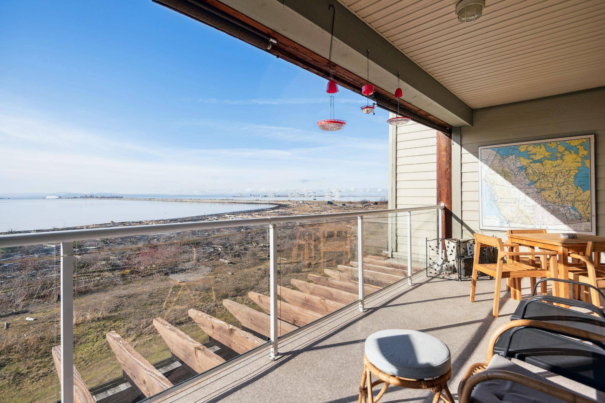 Tsawwassen, BC V4M 4G3,1120 Tsatsu Shores DR #210