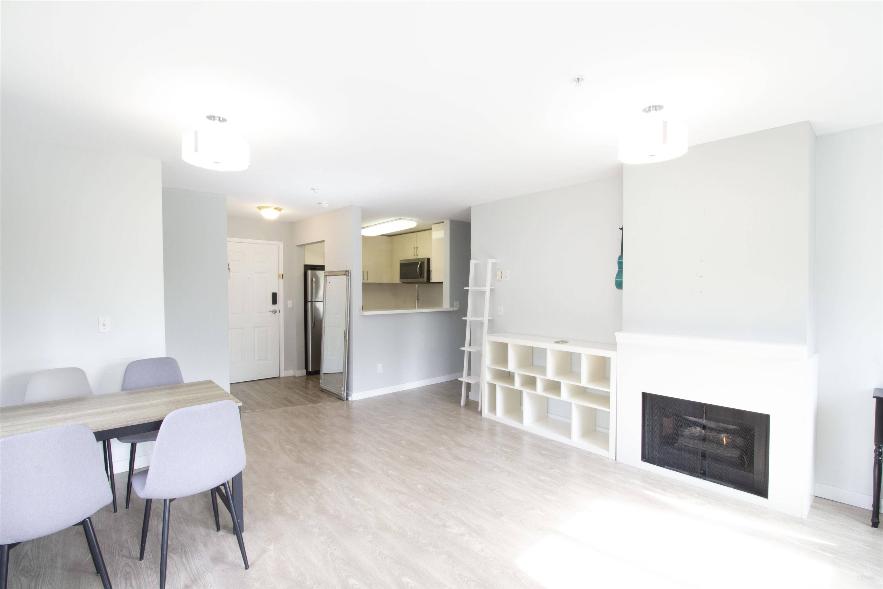 Coquitlam, BC V3B 7Z3,1145 Heffley CRES #408