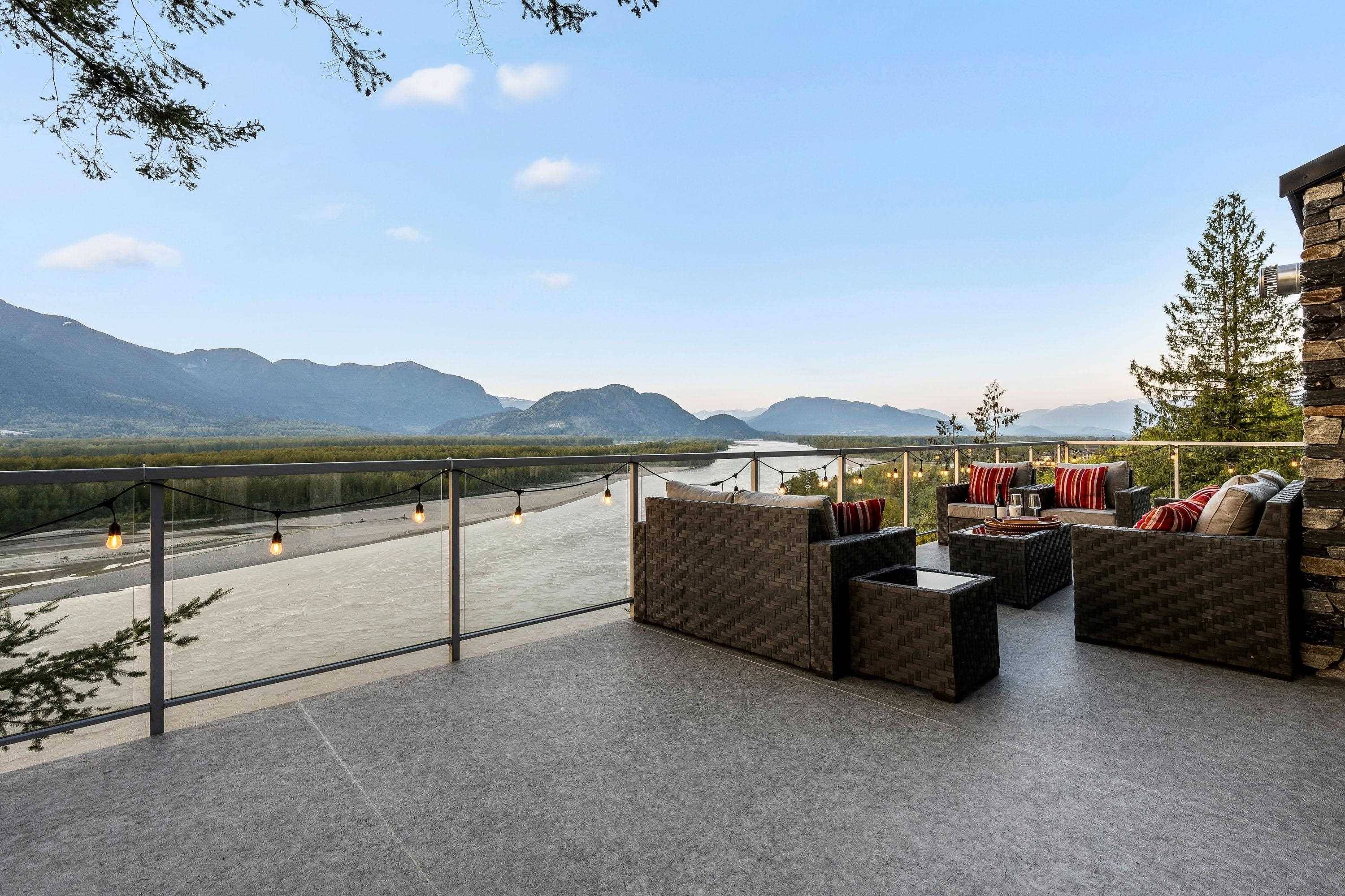 Chilliwack, BC V2R 4A6,43319 Old Orchard RD