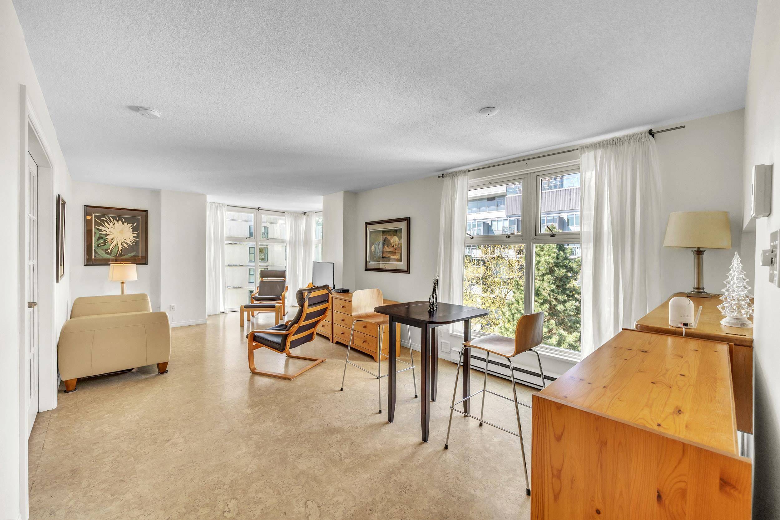 Vancouver, BC V6B 5M5,1331 Homer ST #B701
