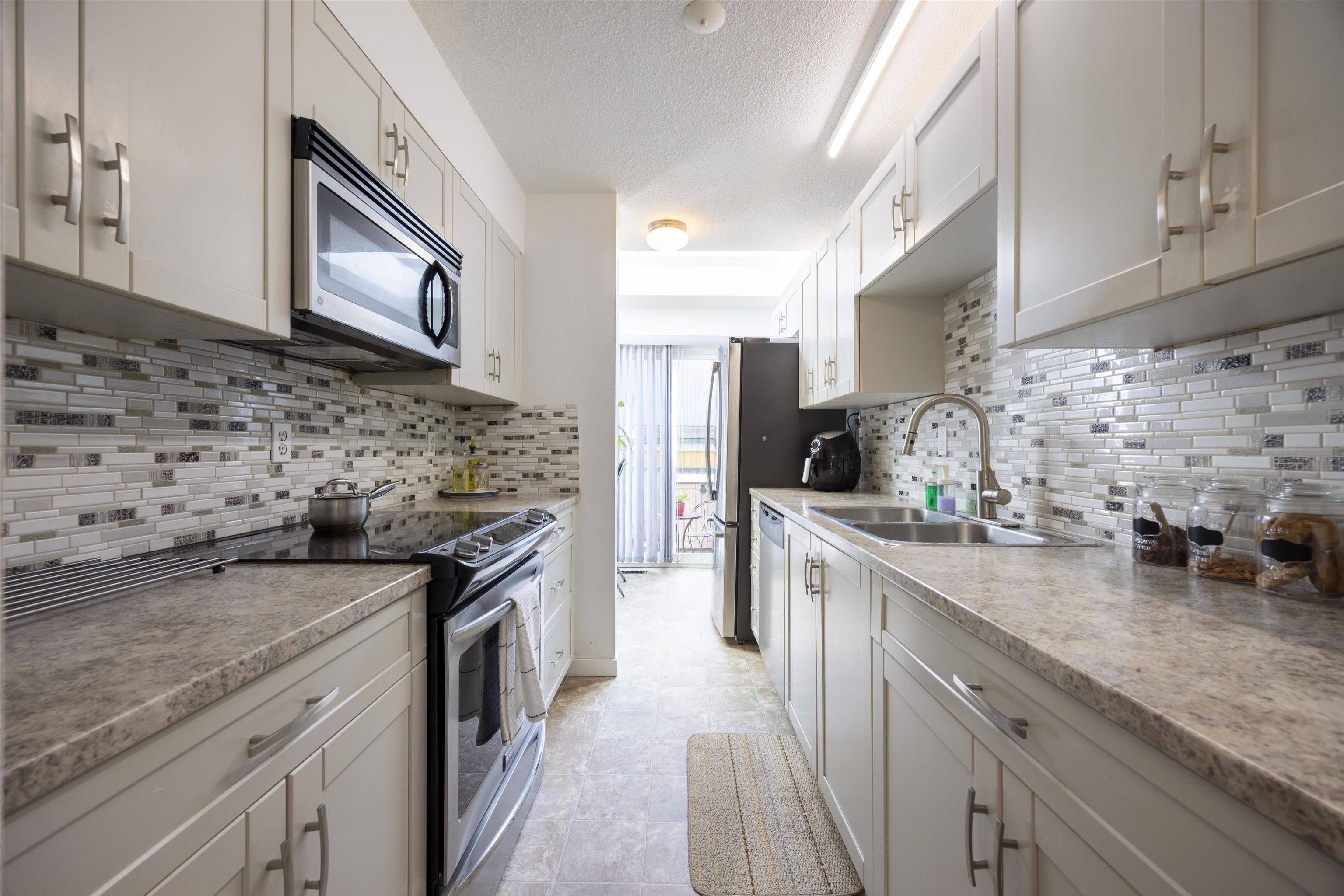 Pitt Meadows, BC V3Y 1X5,19022 119b AVE #2
