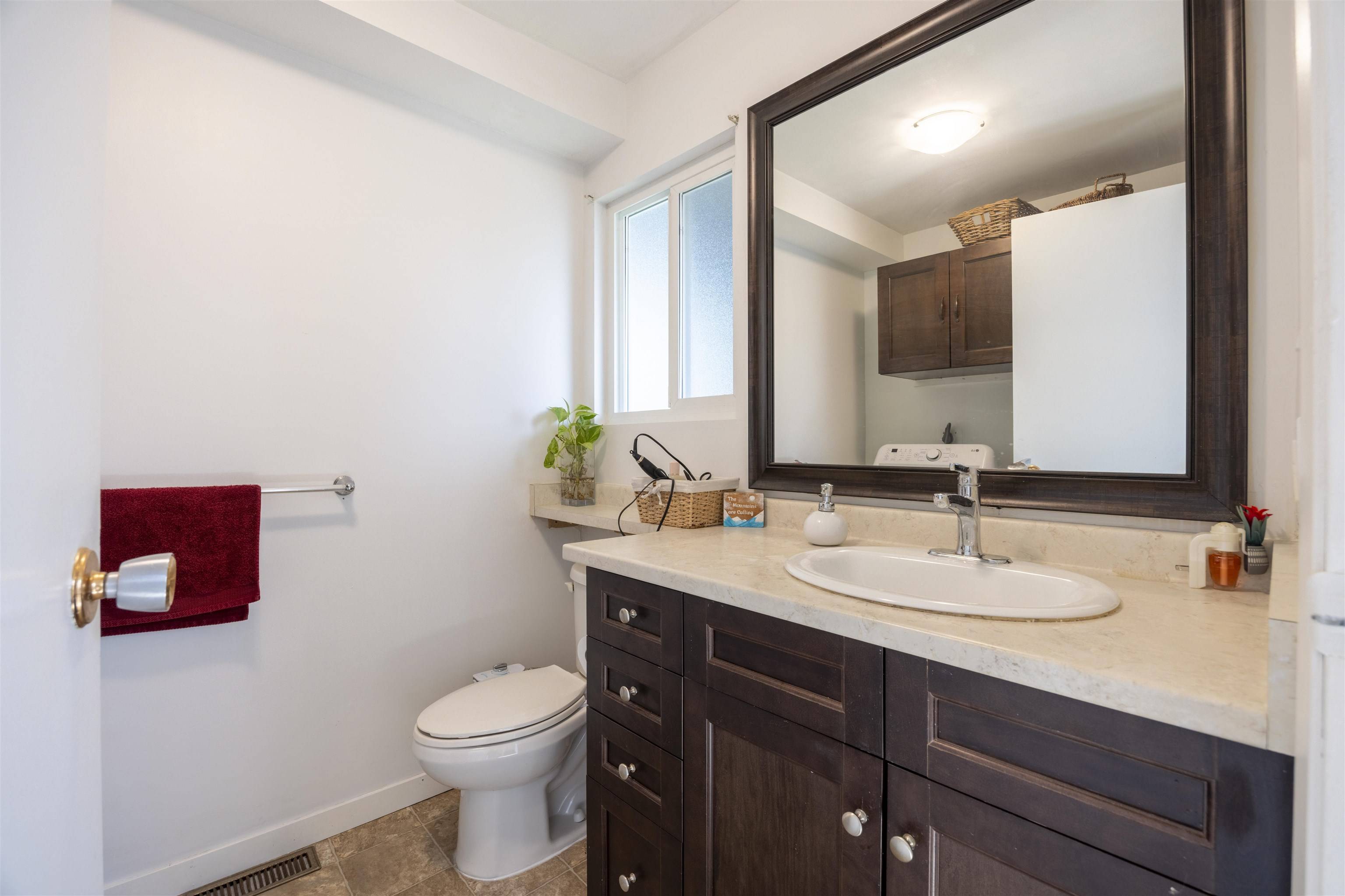 Pitt Meadows, BC V3Y 1X5,19022 119b AVE #2