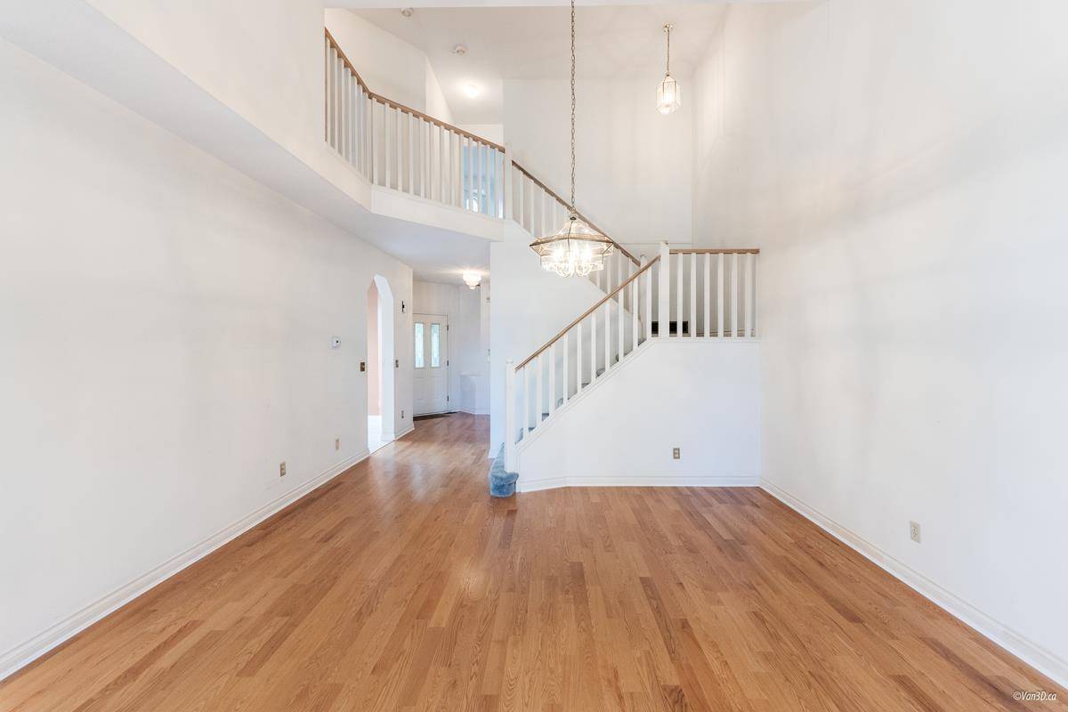 Richmond, BC V7E 6J8,11100 Railway AVE #49