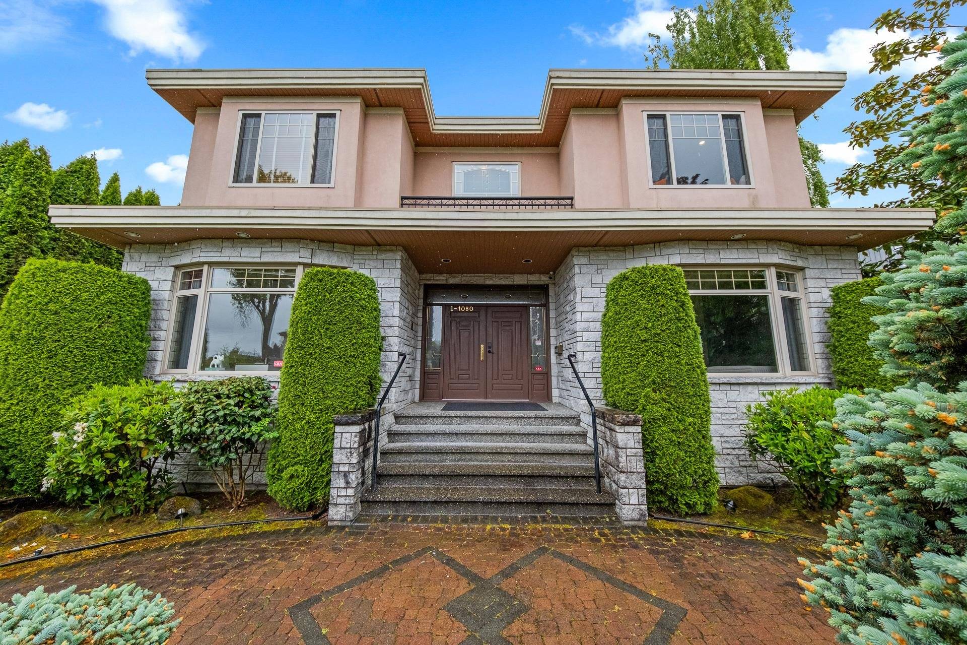 Vancouver, BC V6M 4J7,1080 W 47th AVE