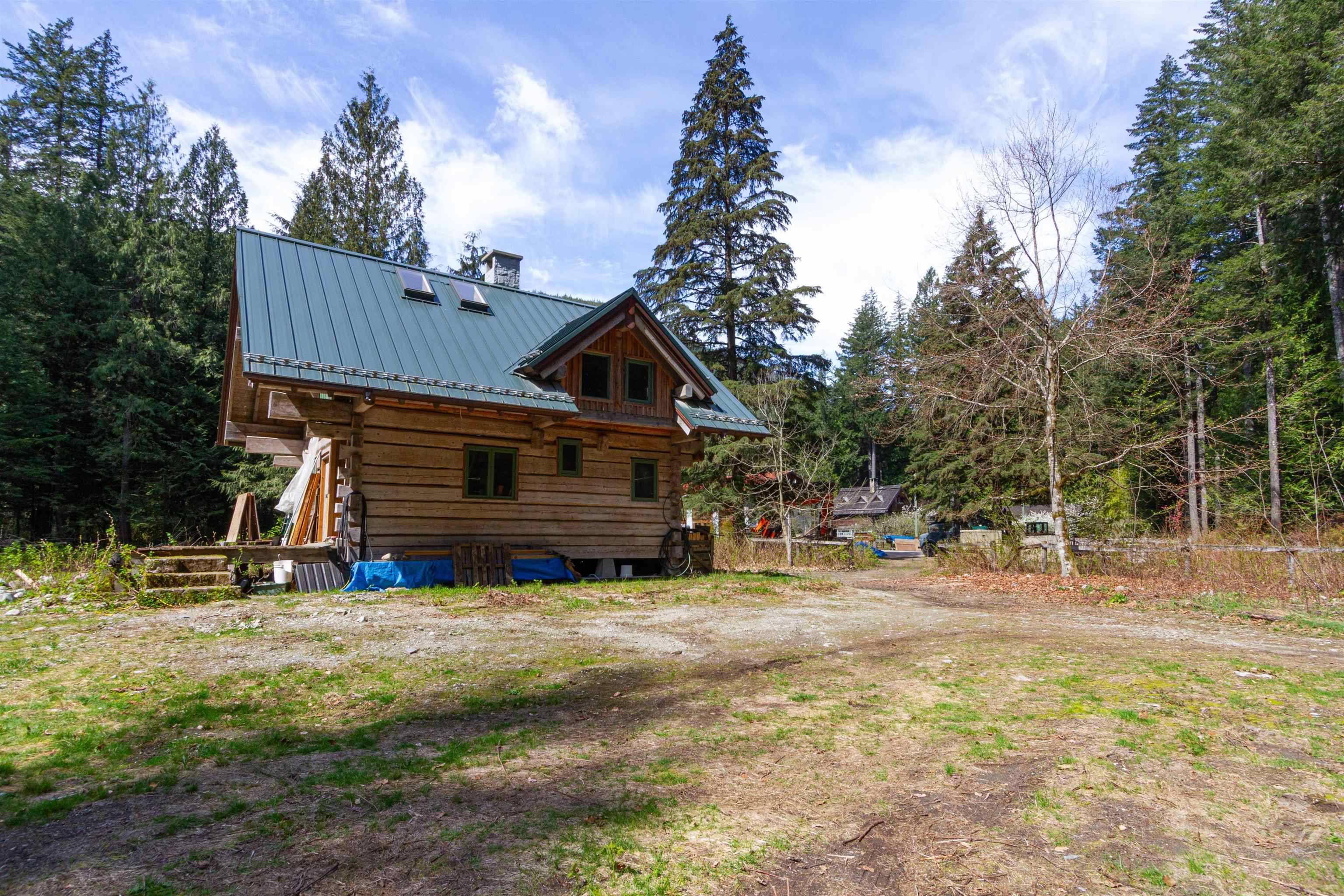 Squamish, BC V0N 1H0,8101 Paradise Valley RD