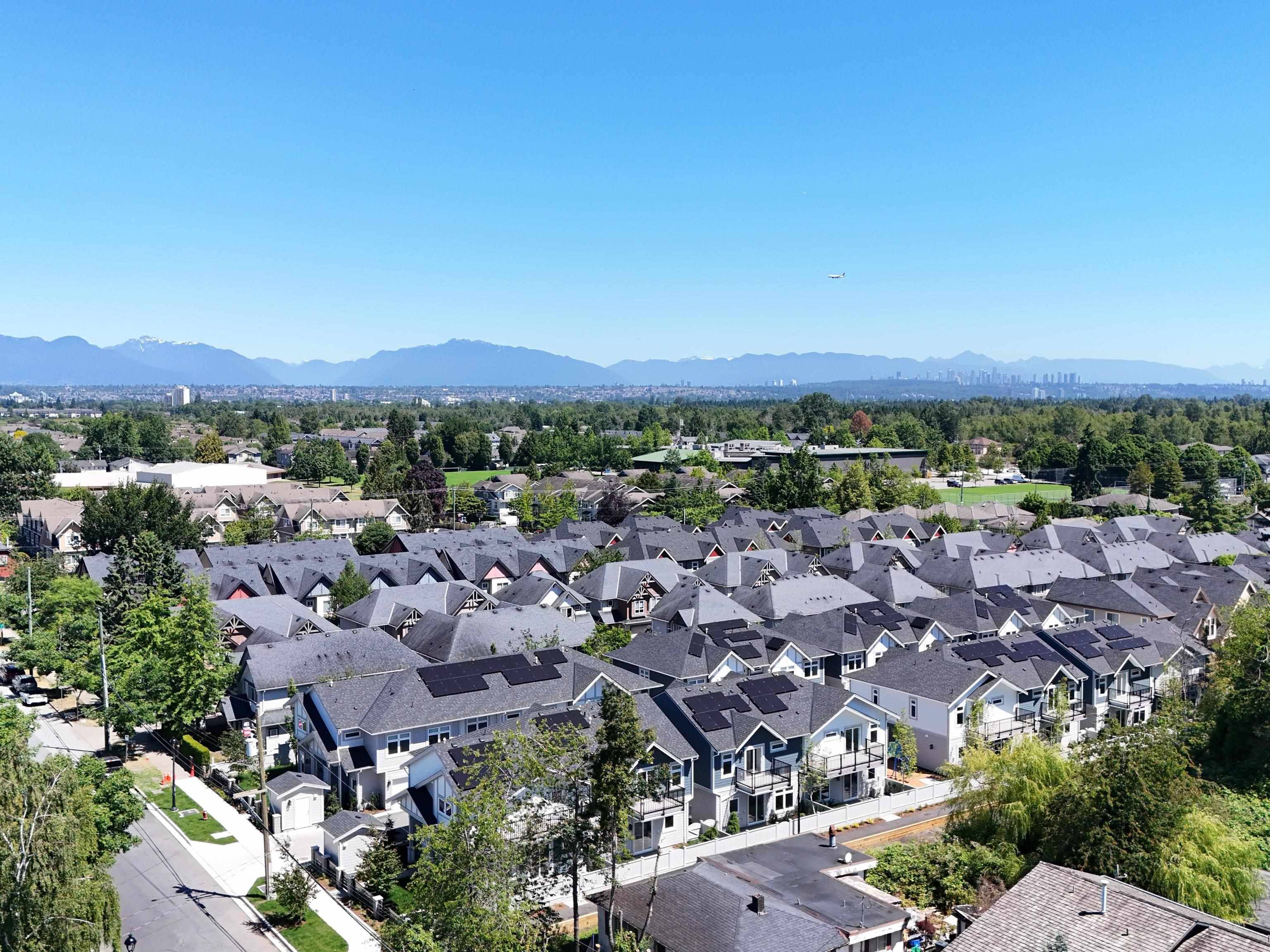 Richmond, BC V6Y 0N4,7100 Ash ST #9