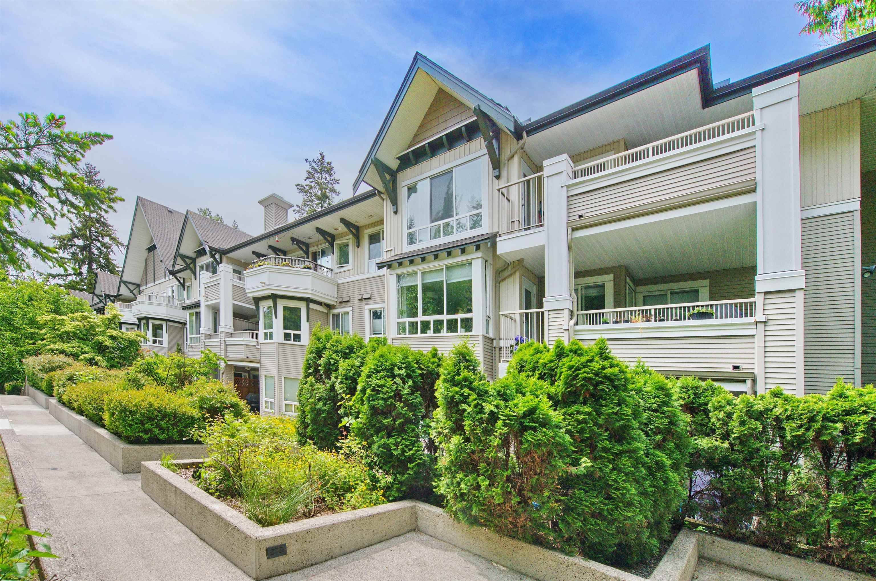 Burnaby, BC V5E 4M8,7383 Griffiths DR #PH12