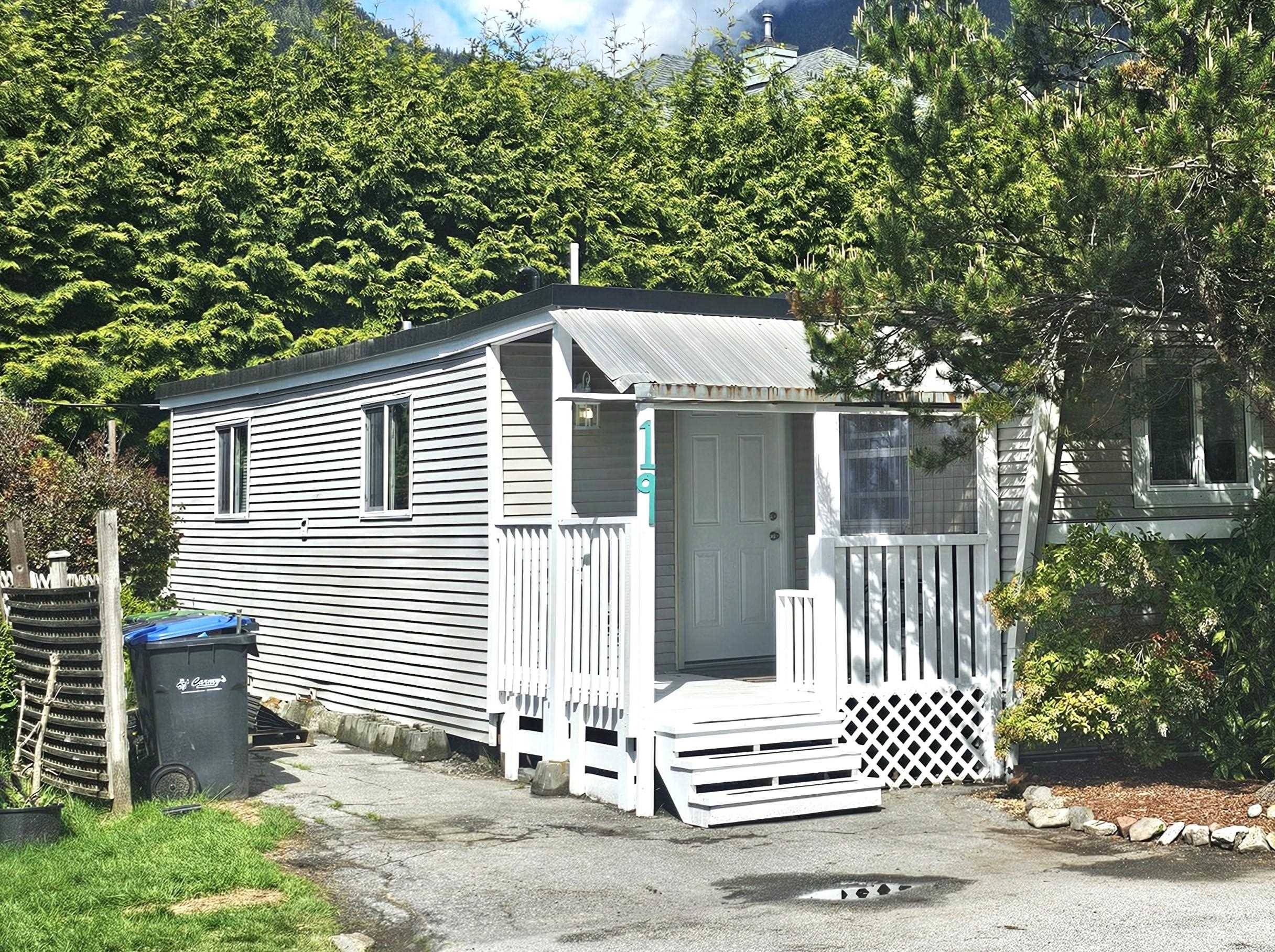 Squamish, BC V8B 0G3,39768 Government RD #19