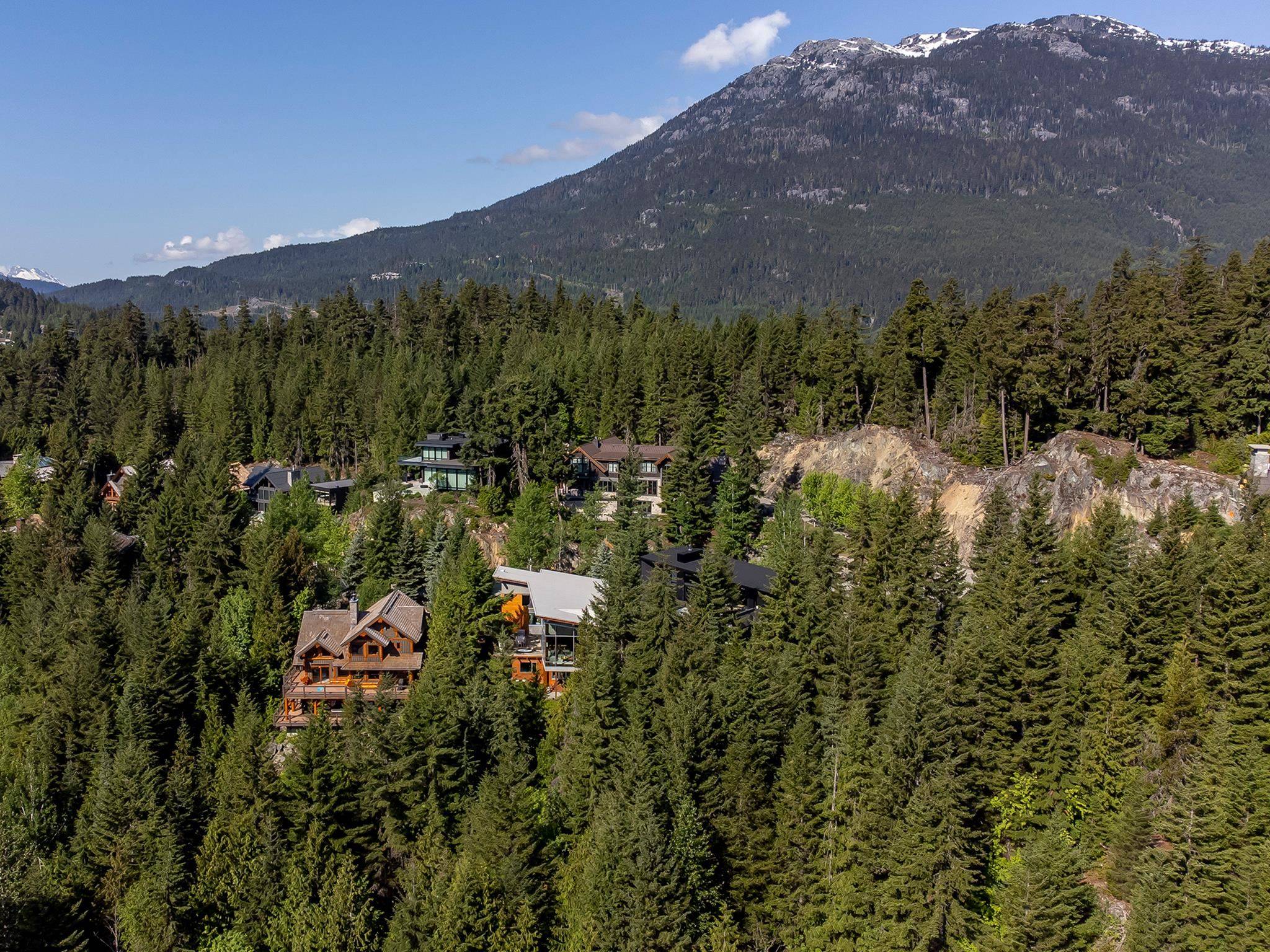 Whistler, BC V8E 0E9,7452 Treetop LN
