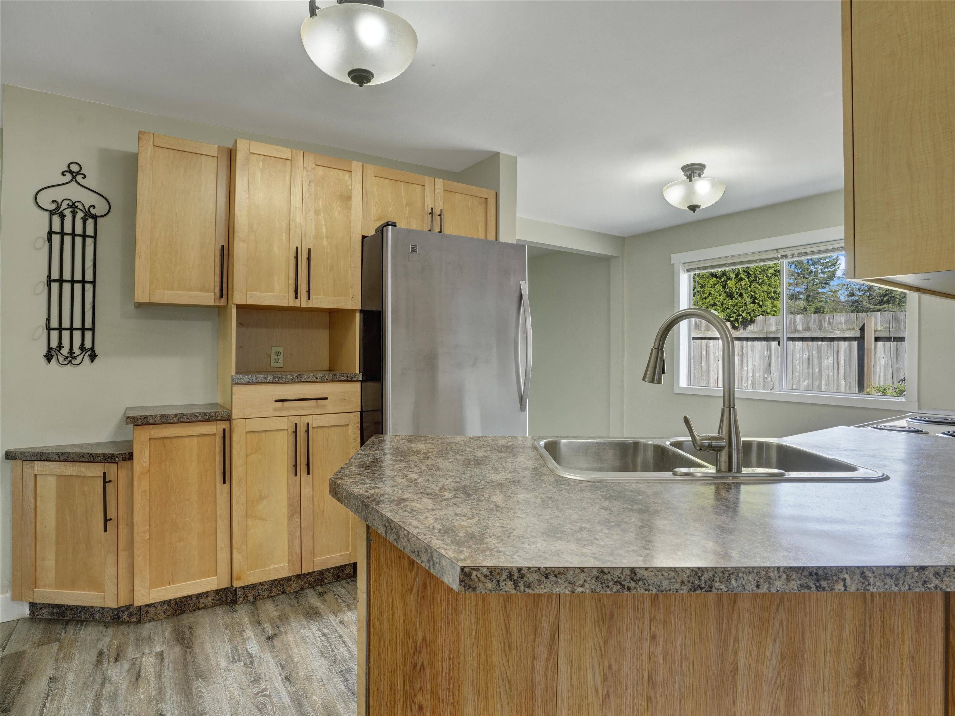 Port Coquitlam, BC V3B 3C9,3696 Cedar DR