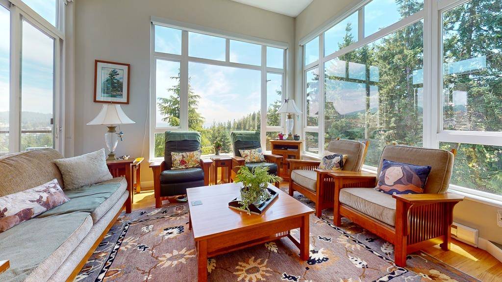 Sechelt, BC V7Z 0K5,5780 Trail AVE #11