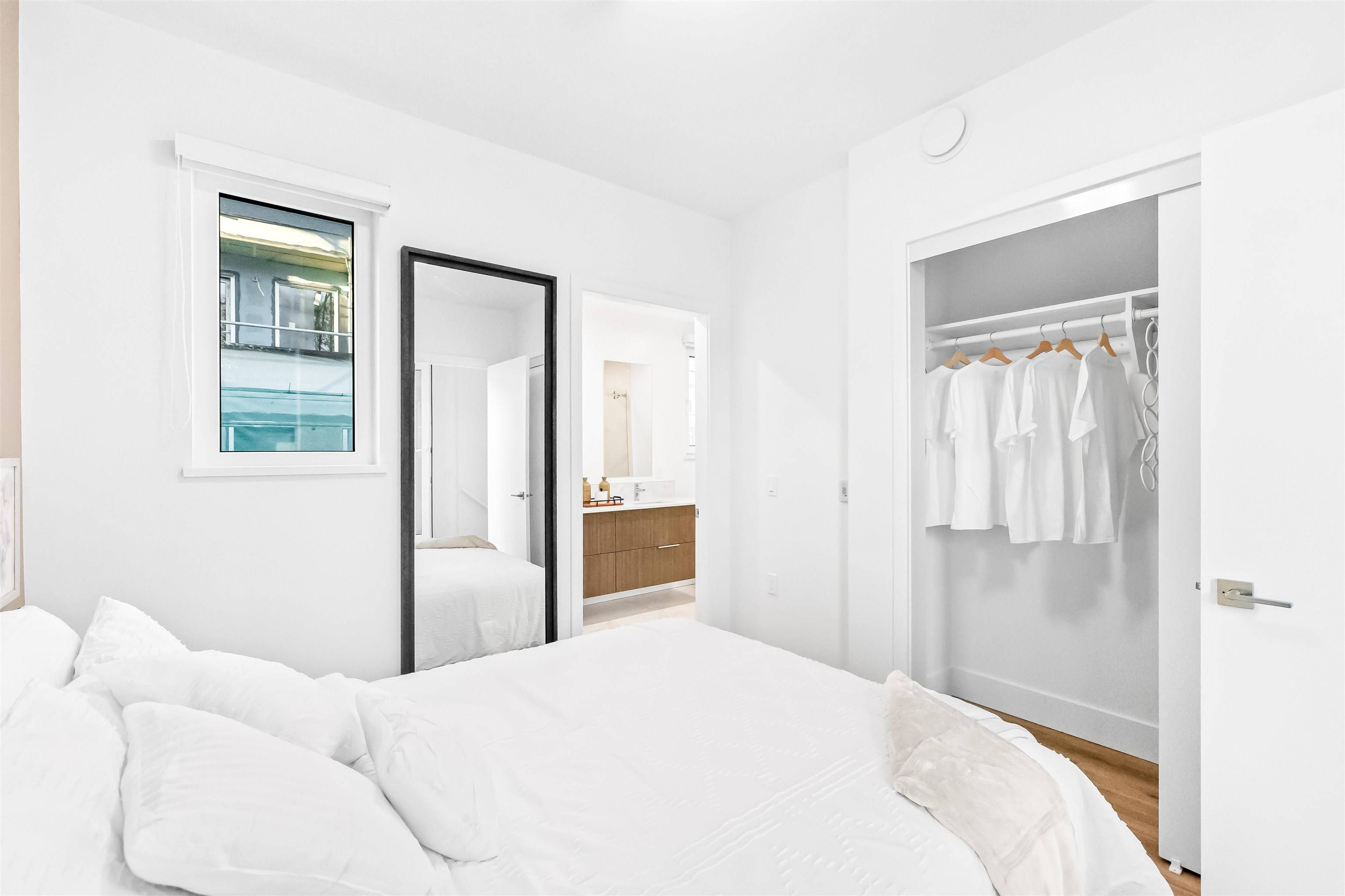 Vancouver, BC V5N 1B6,2250 E 1st AVE #308