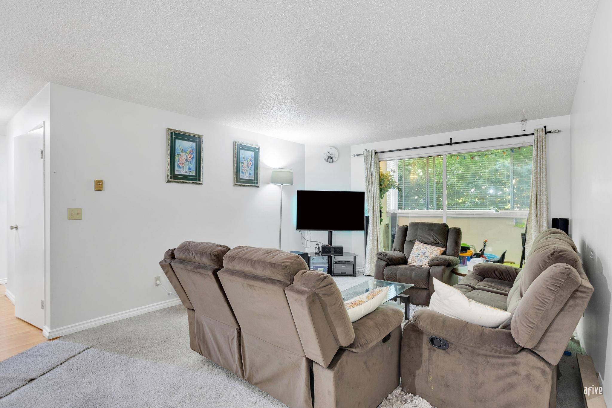 Surrey, BC V3W 4T1,7175 134 ST #105