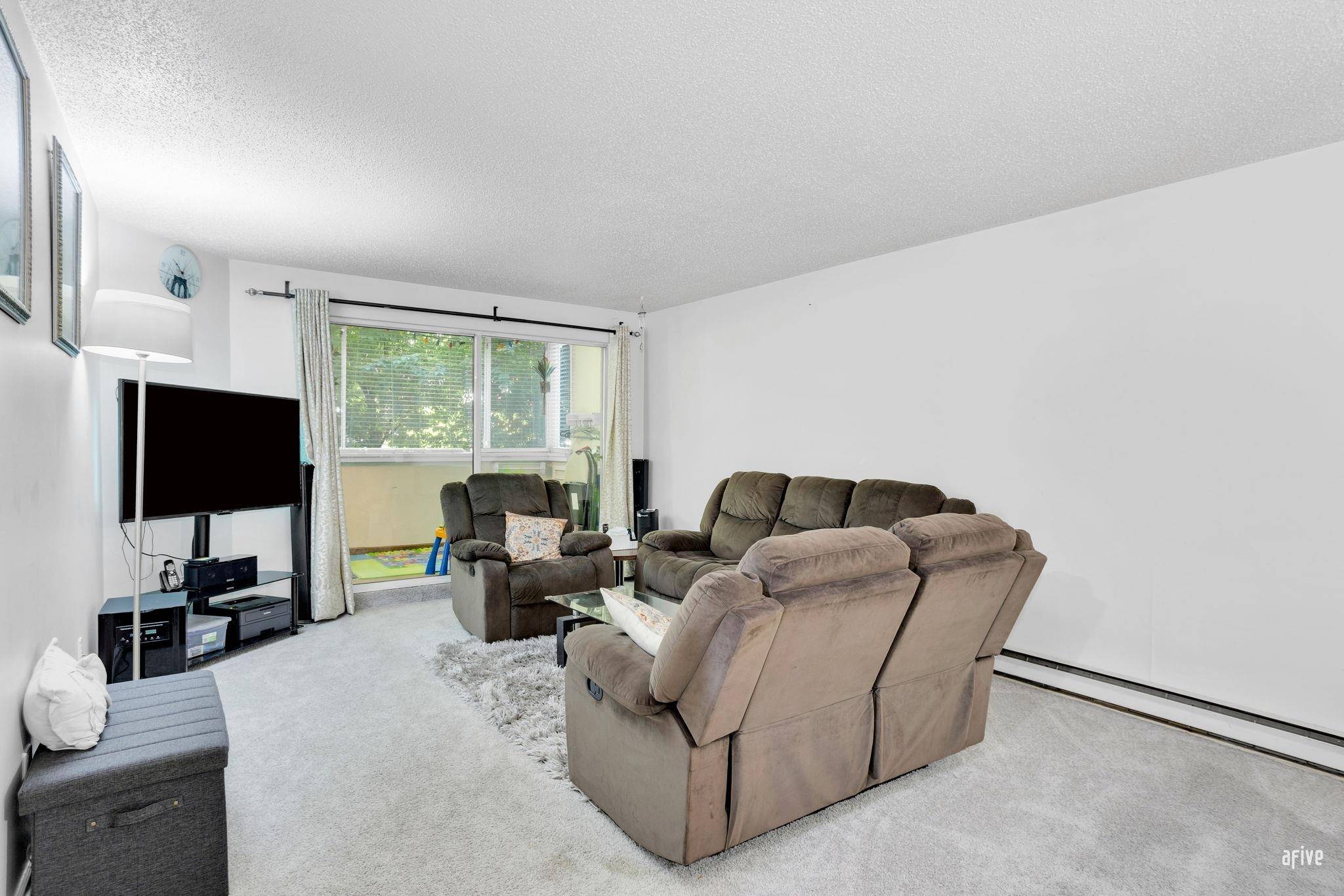 Surrey, BC V3W 4T1,7175 134 ST #105