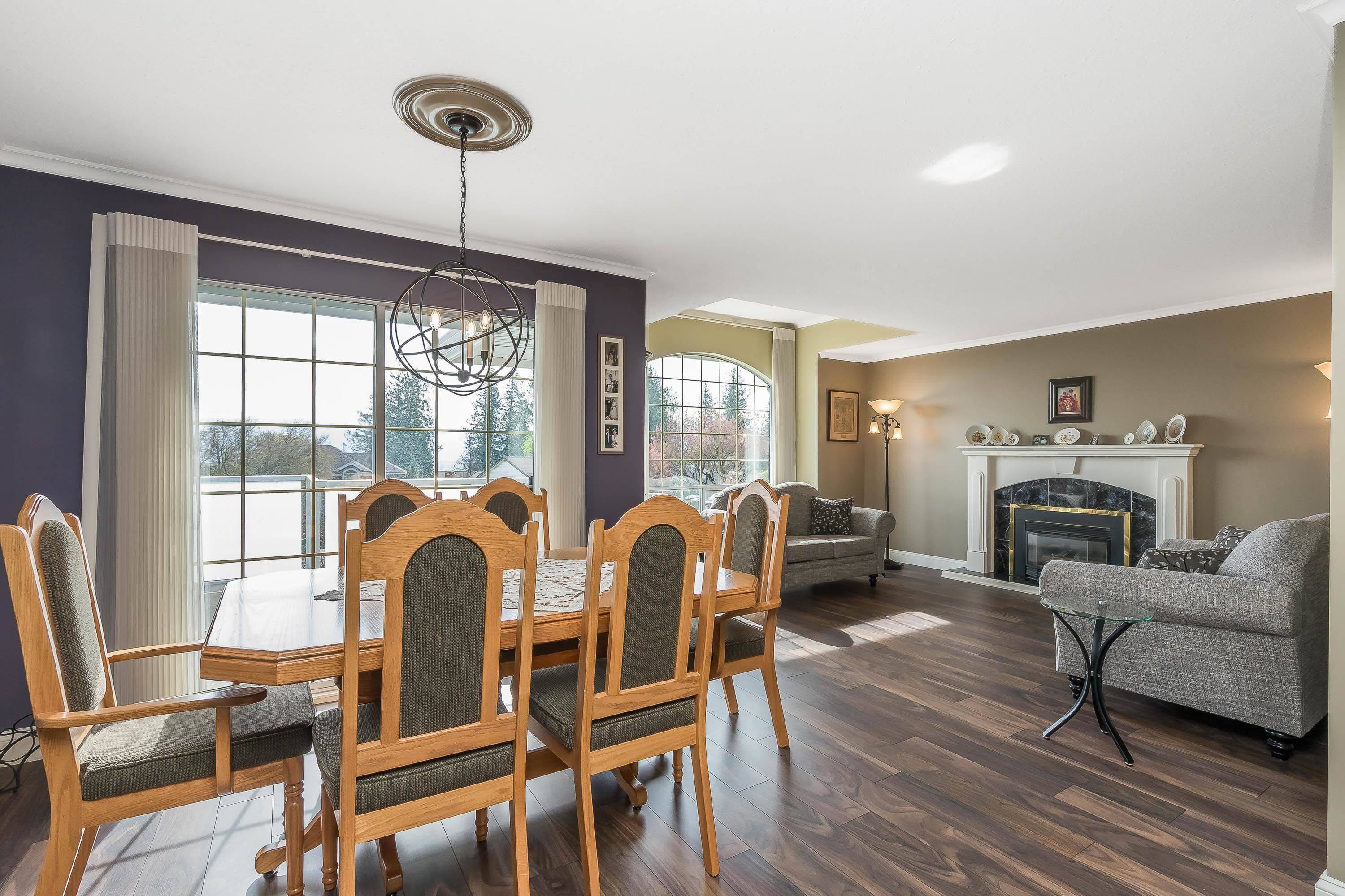 Abbotsford, BC V3G 1E1,2245 Foothills CT