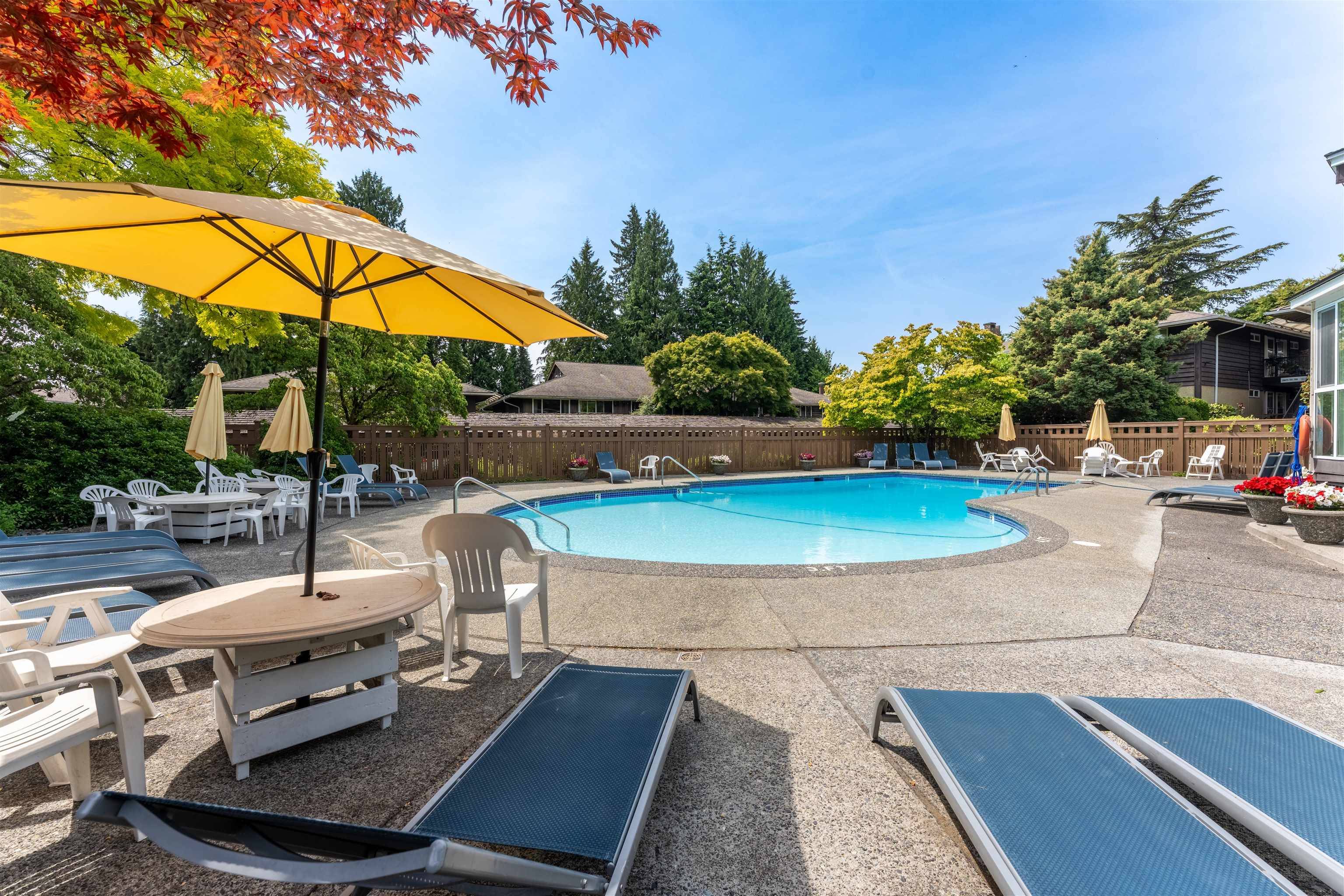 North Vancouver, BC V7N 2J7,555 W 28th ST #502