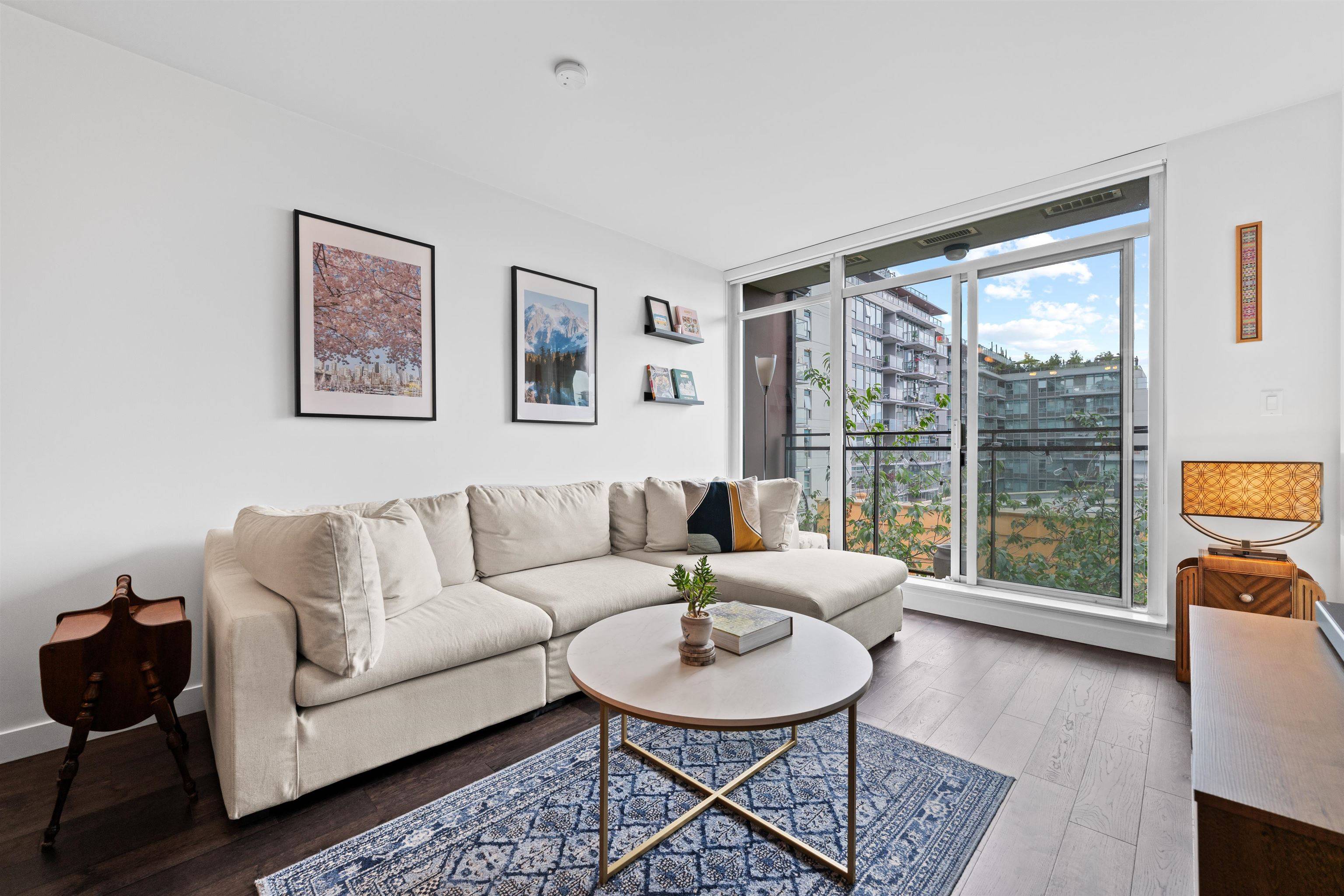 Vancouver, BC V5T 0A8,2321 Scotia ST #309