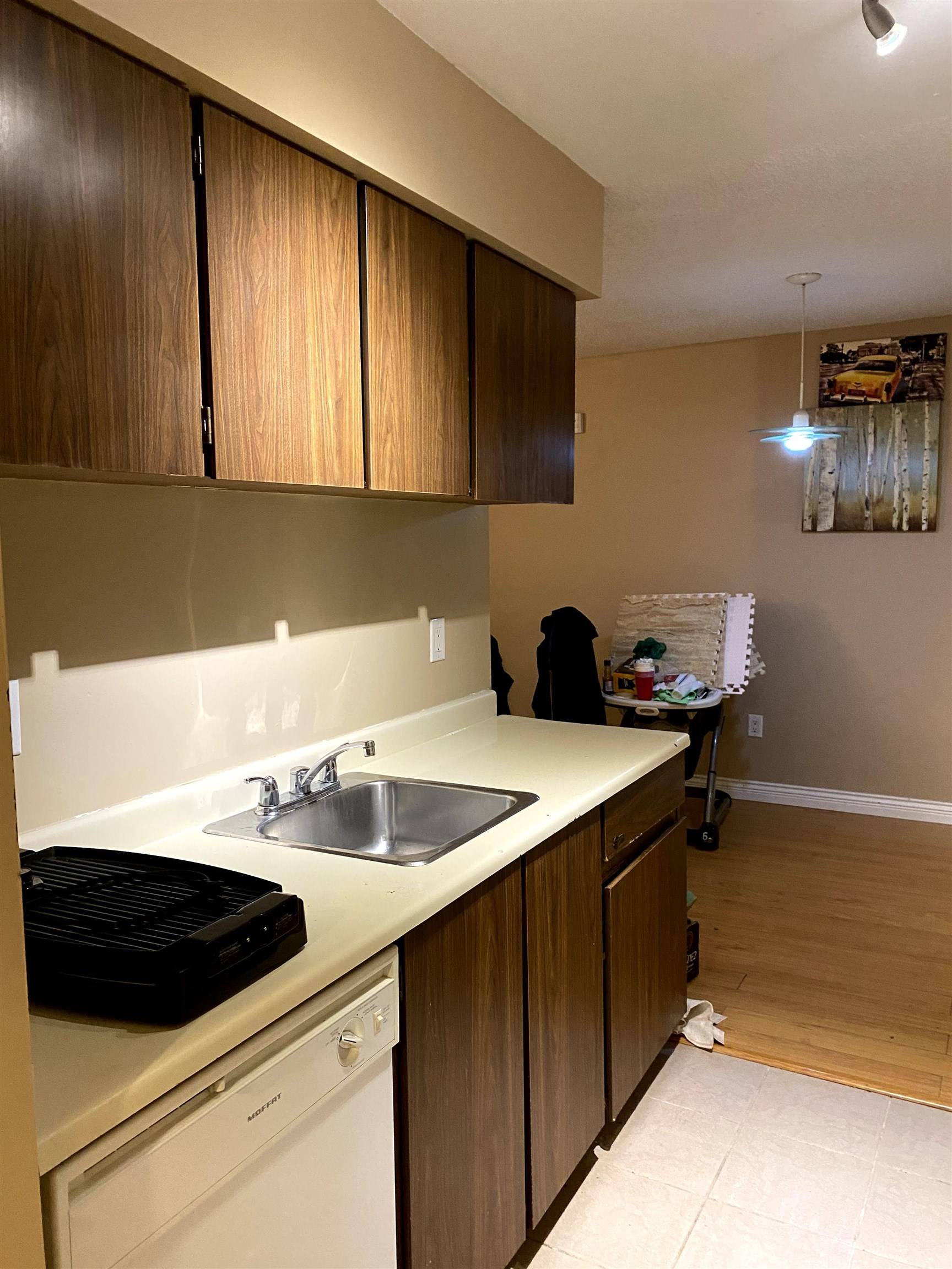 Burnaby, BC V3N 4P6,9867 Manchester DR #515