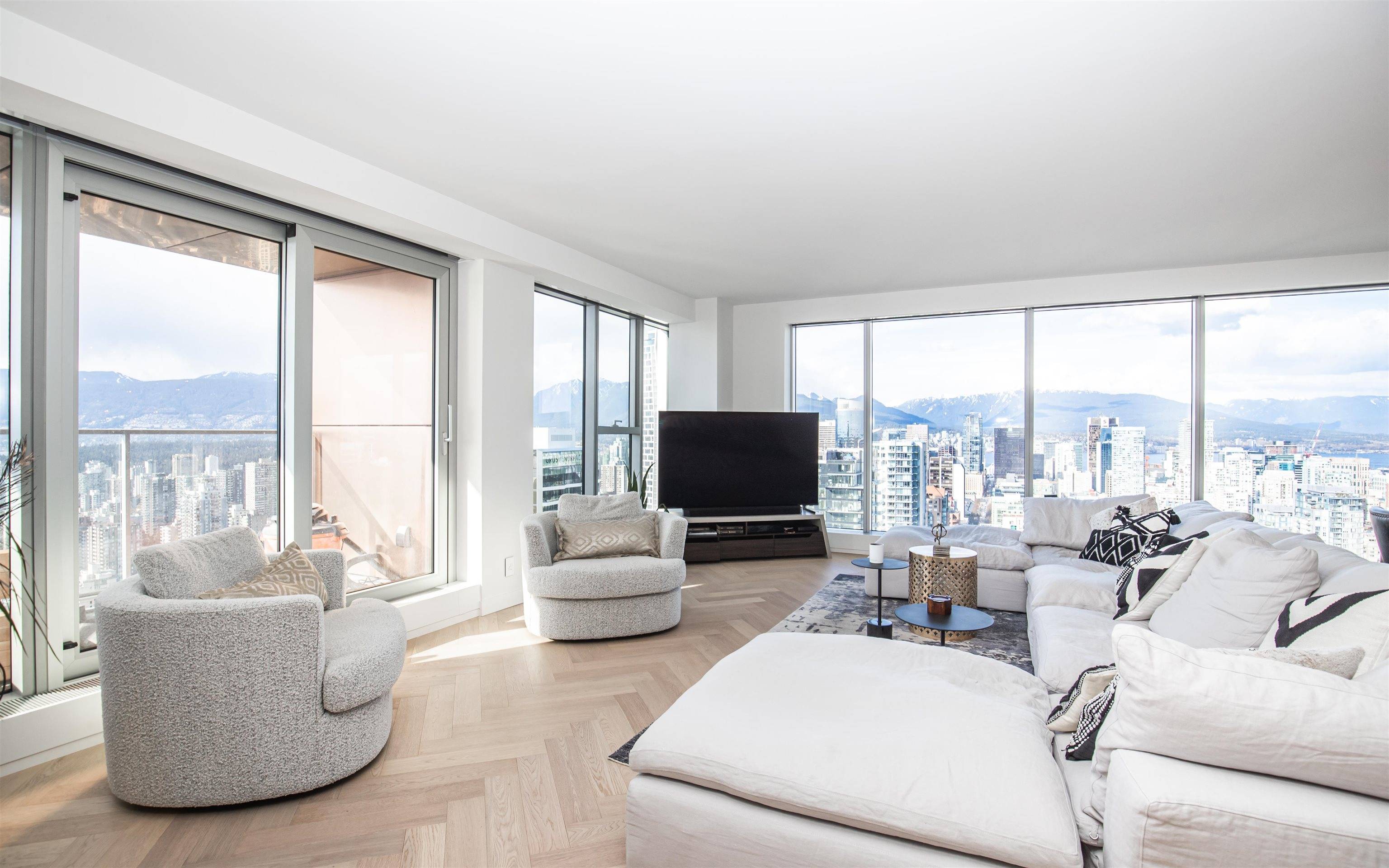 Vancouver, BC V6Z 0G5,1480 Howe ST #5203