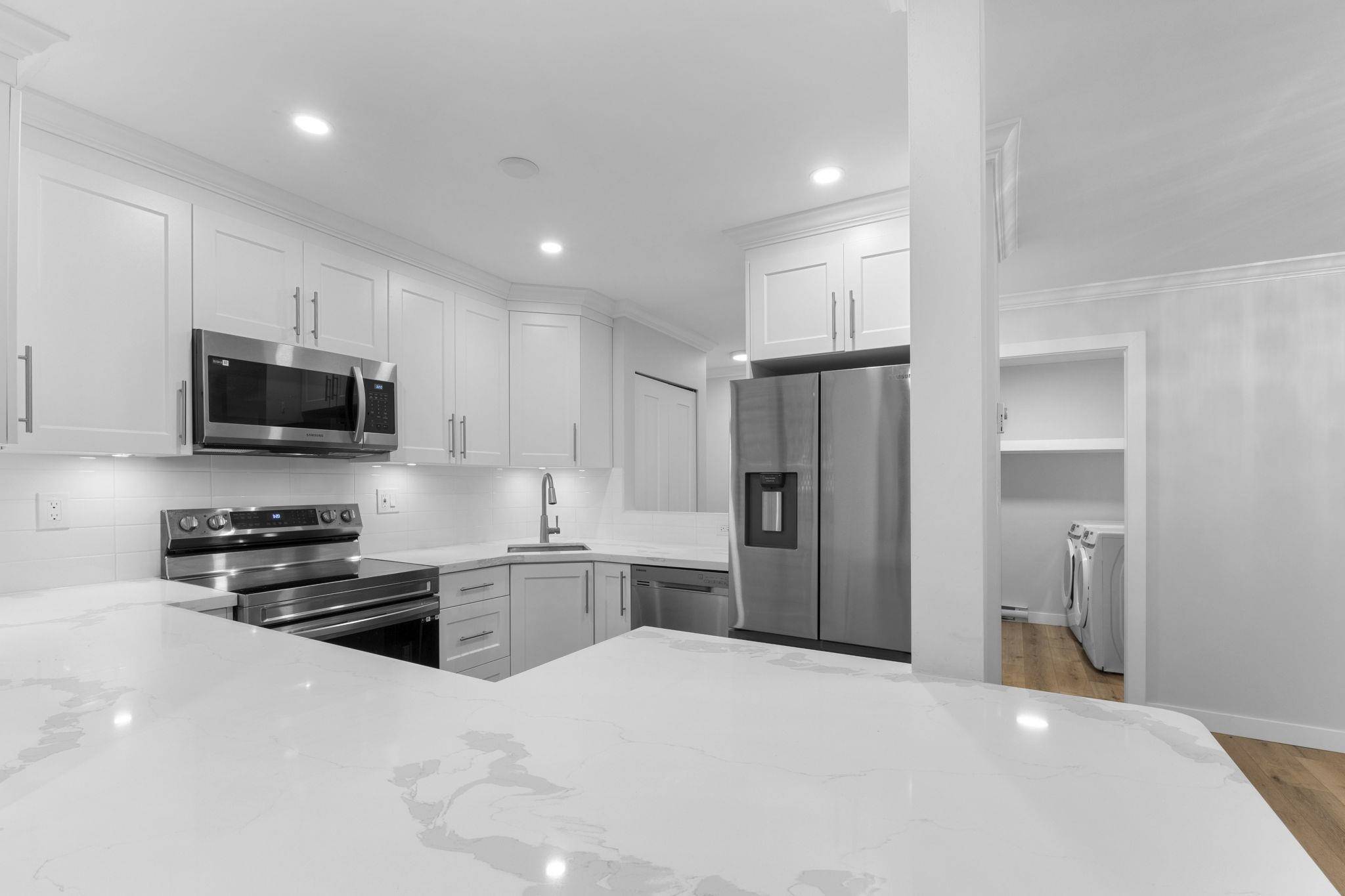 Burnaby, BC V3J 7K2,9152 Saturna DR #102