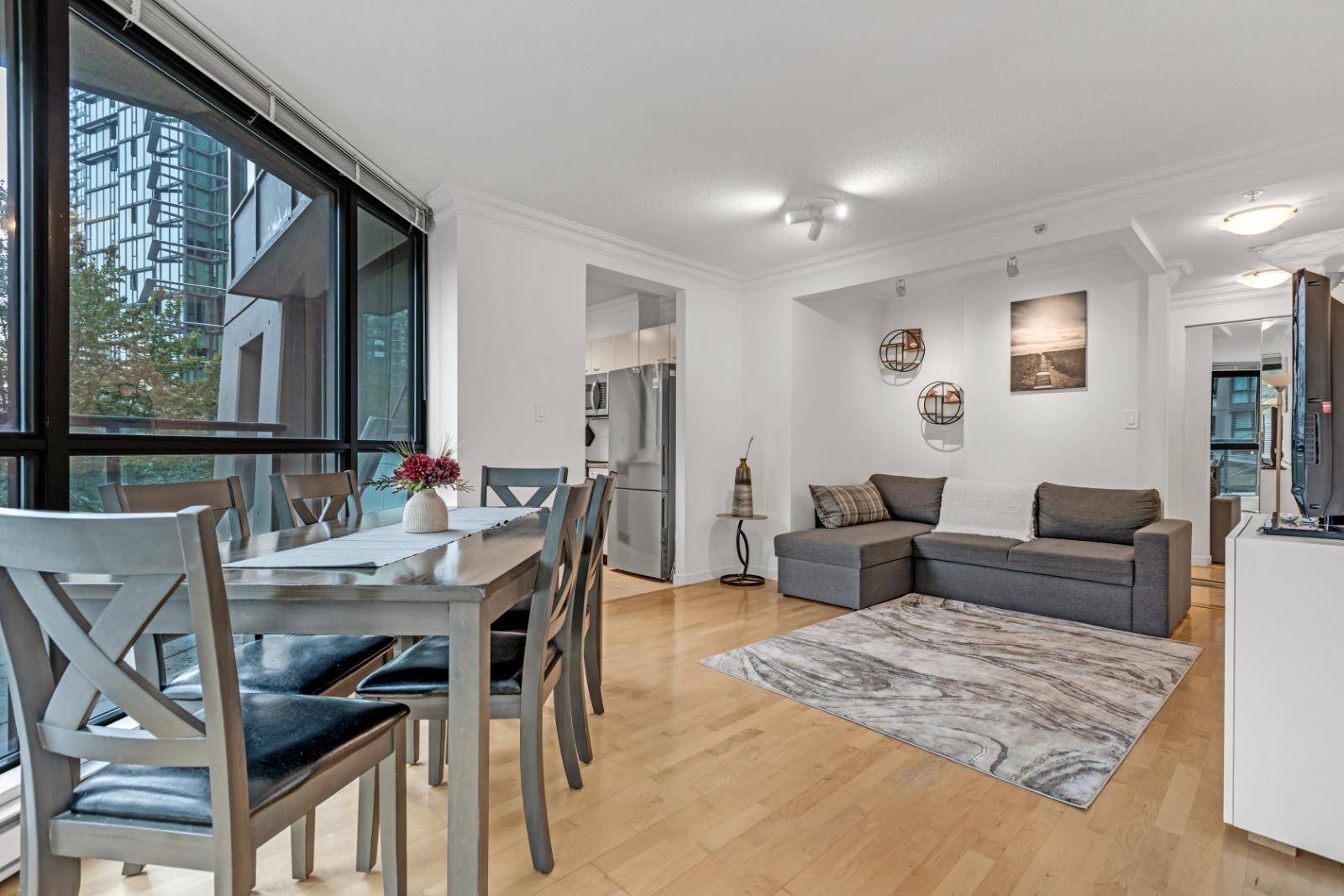 Vancouver, BC V6E 4S1,1331 Alberni ST #106