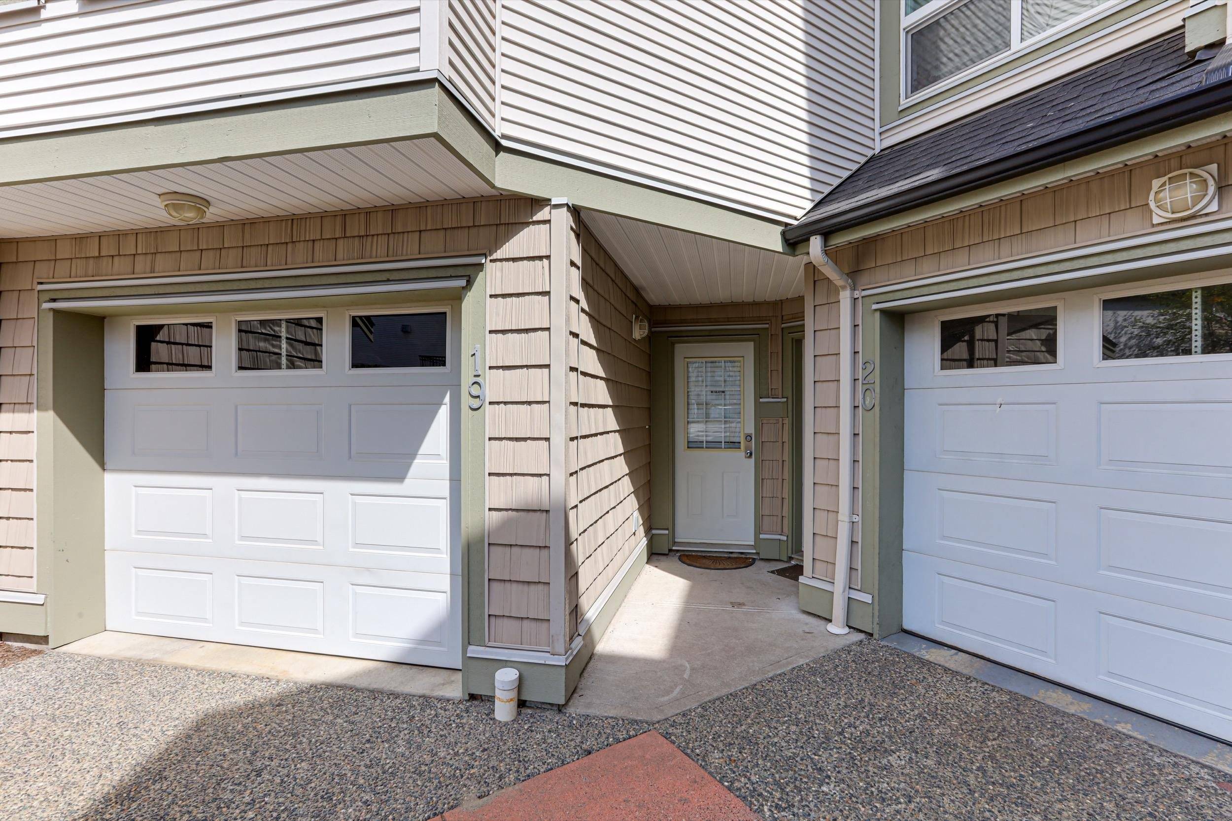 Surrey, BC V4N 5P7,8638 159 ST #19